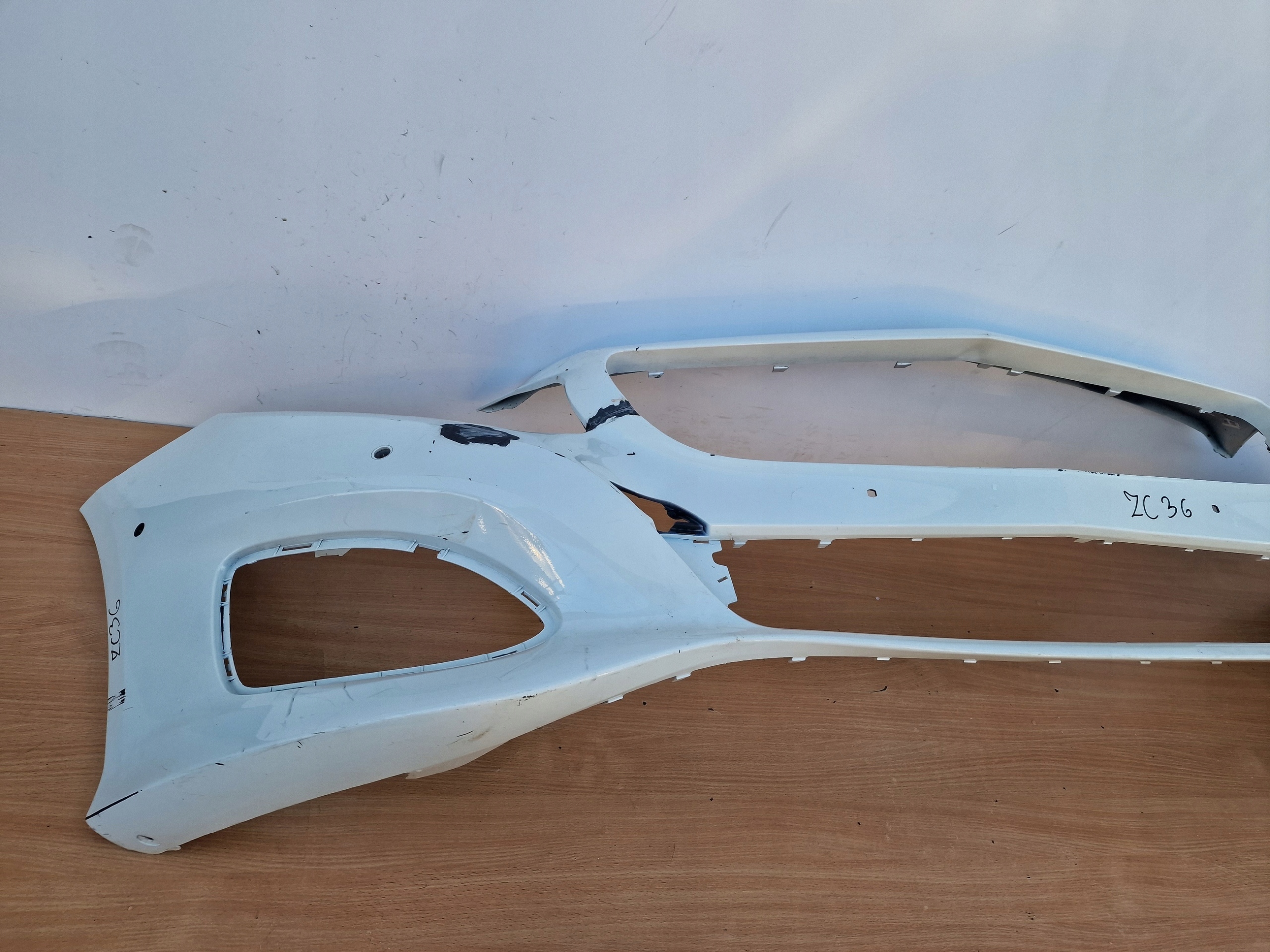MERCEDES B-KLASA W246 LIFT bumper front below PDC