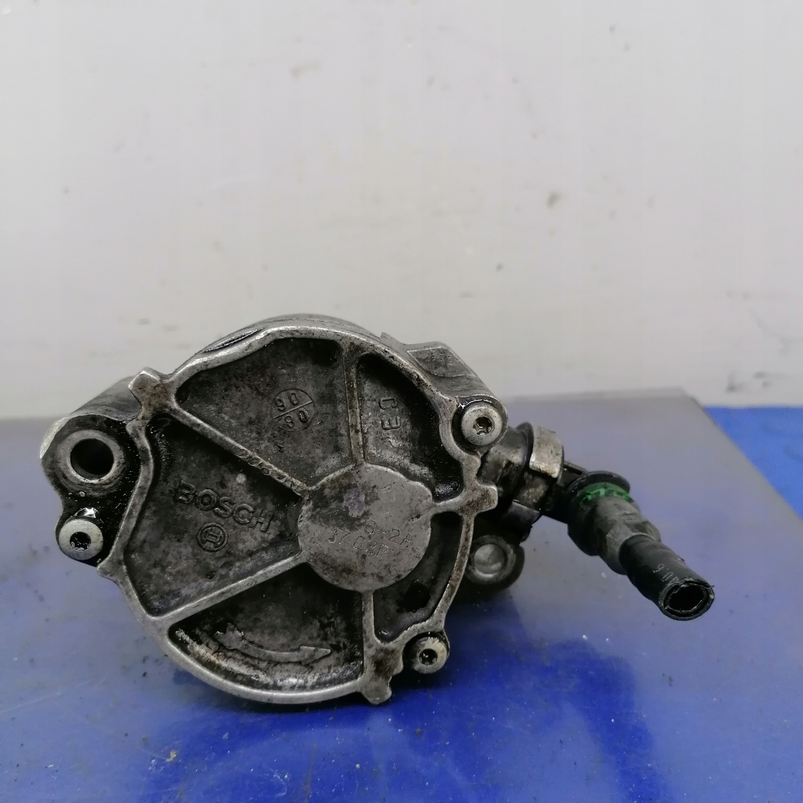 Bosch D1562A насос вакум