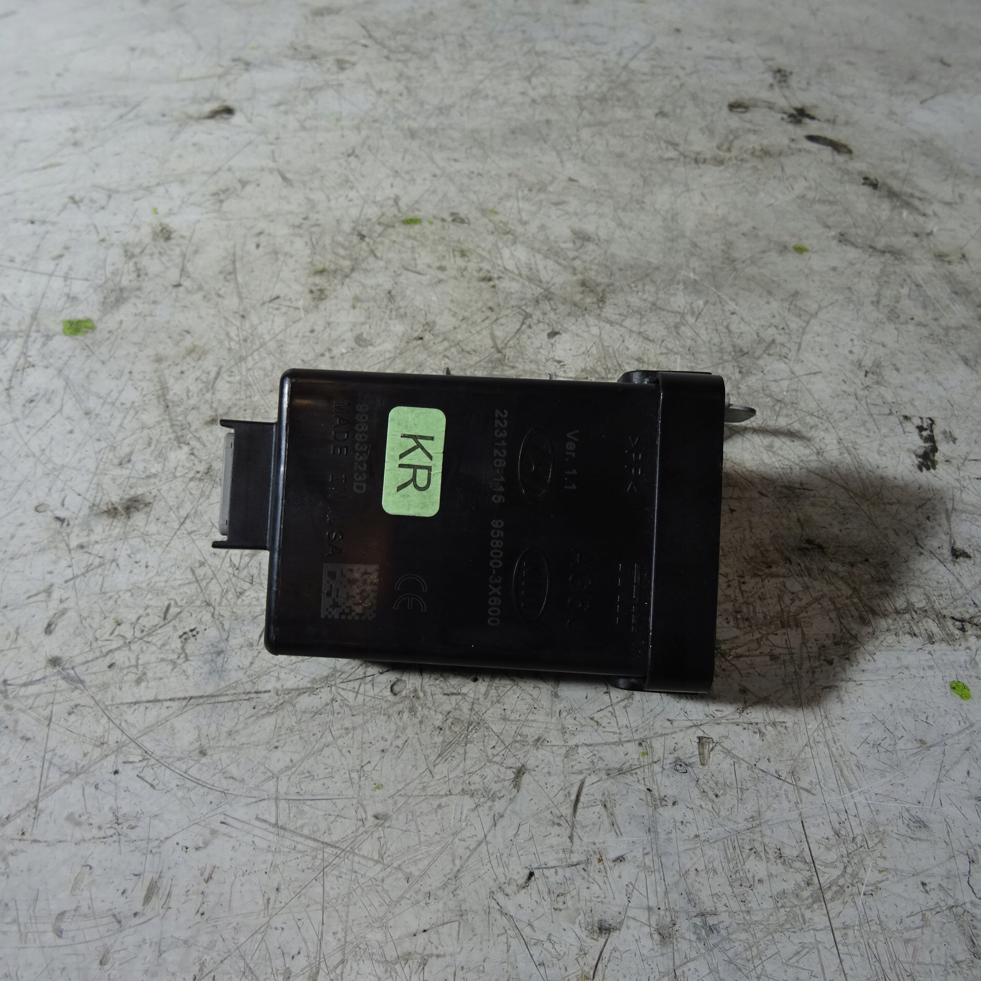 HYUNDAI ELANTRA modulo ASSY-TPMS 95800-3X600