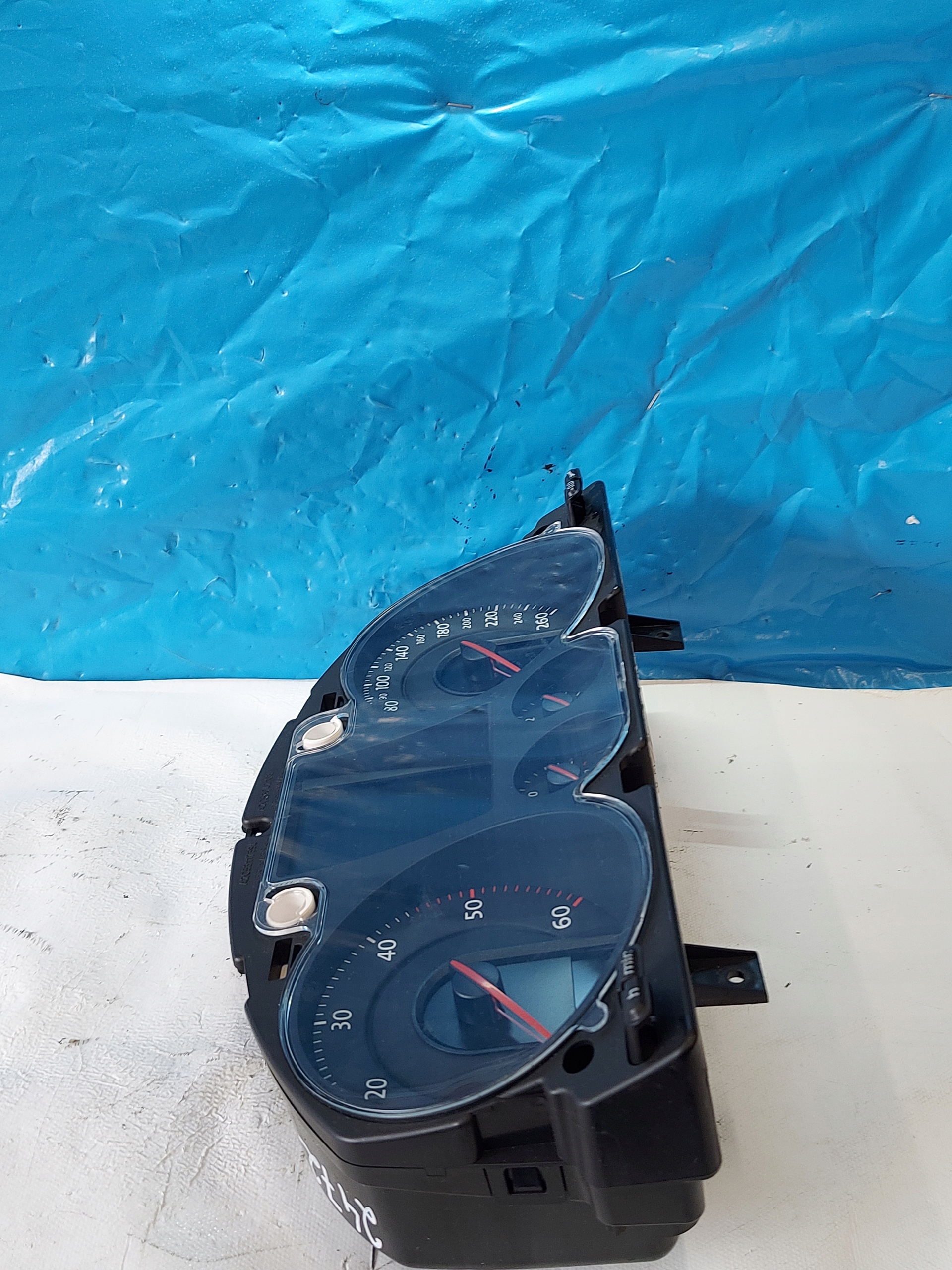 dials clock PASSAT B6 2.0 TDI 3C0920871