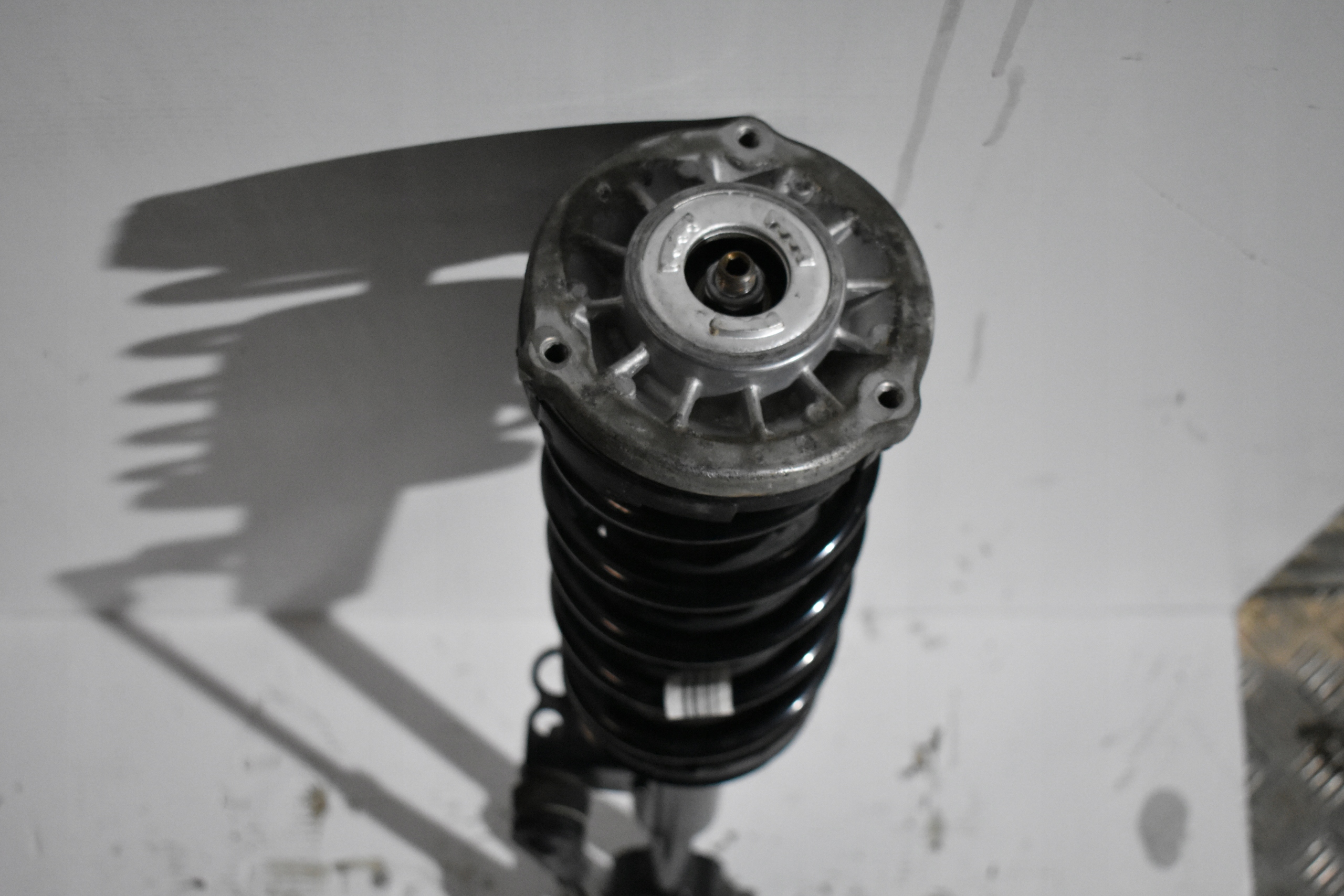 IDEALNY shock absorber front right M-P BMW G30 1