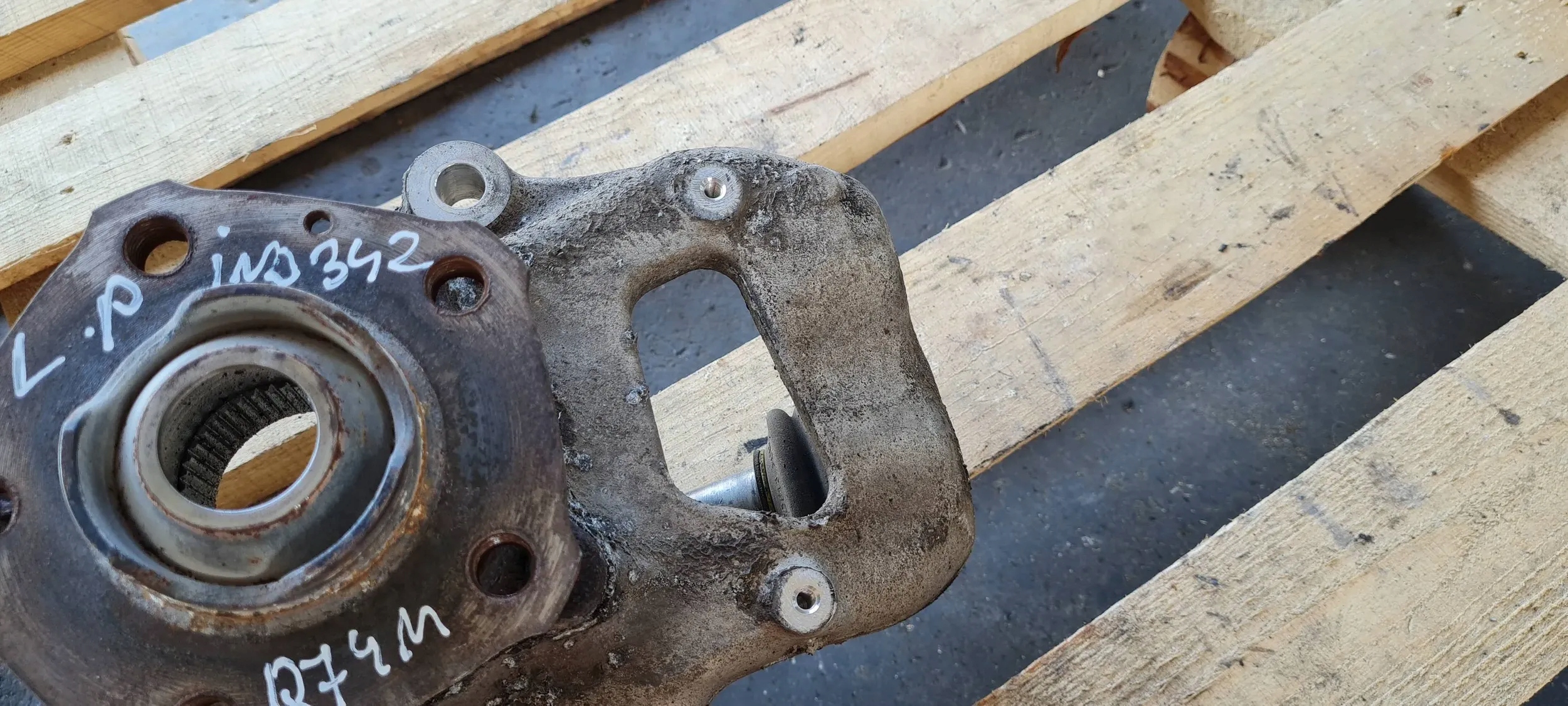 Q7 4M II swing left left front front 4M0407559 4M0407241J