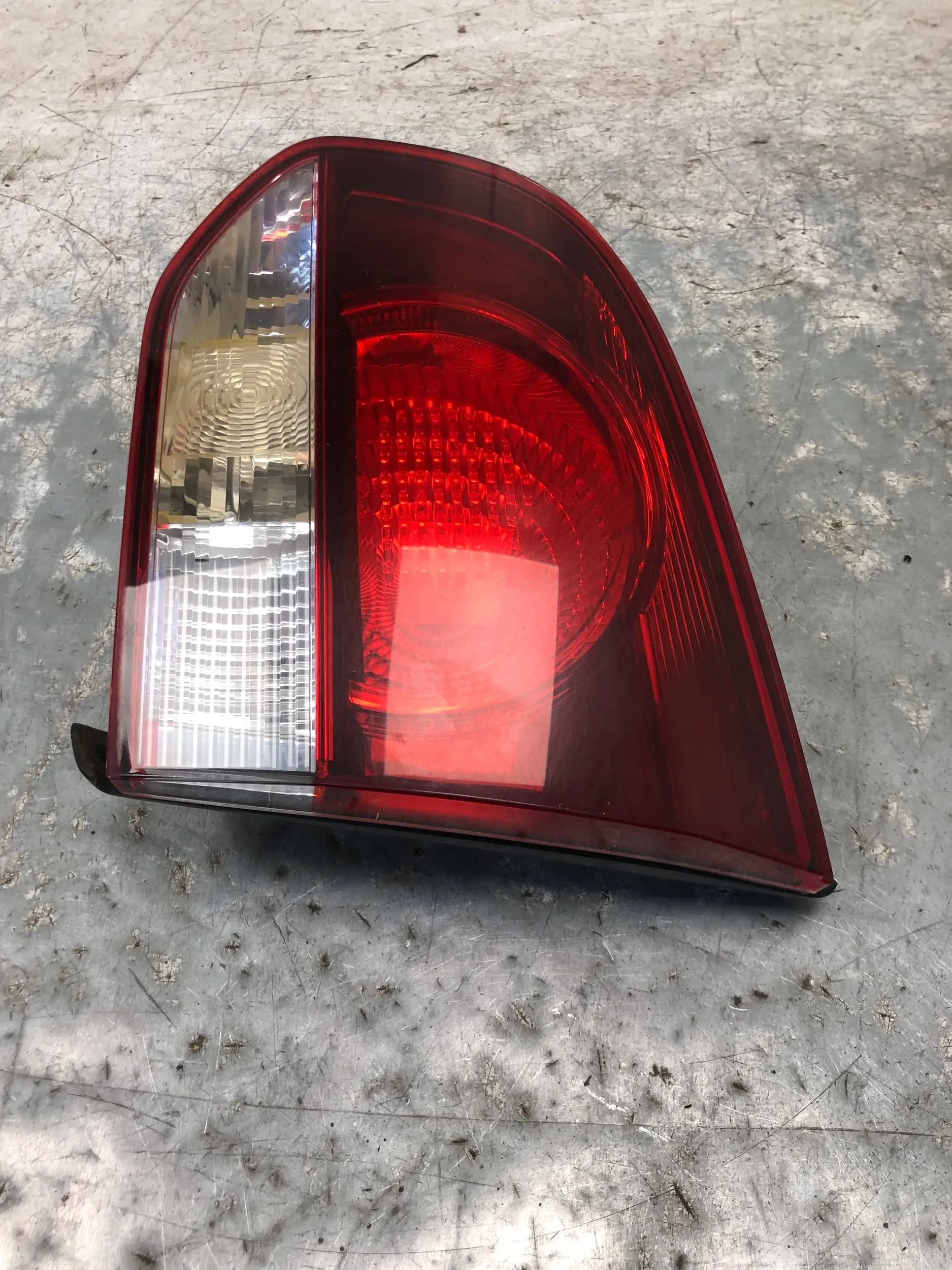 light right rear part to the bonnet VW GOLF VI 5K0945094AA