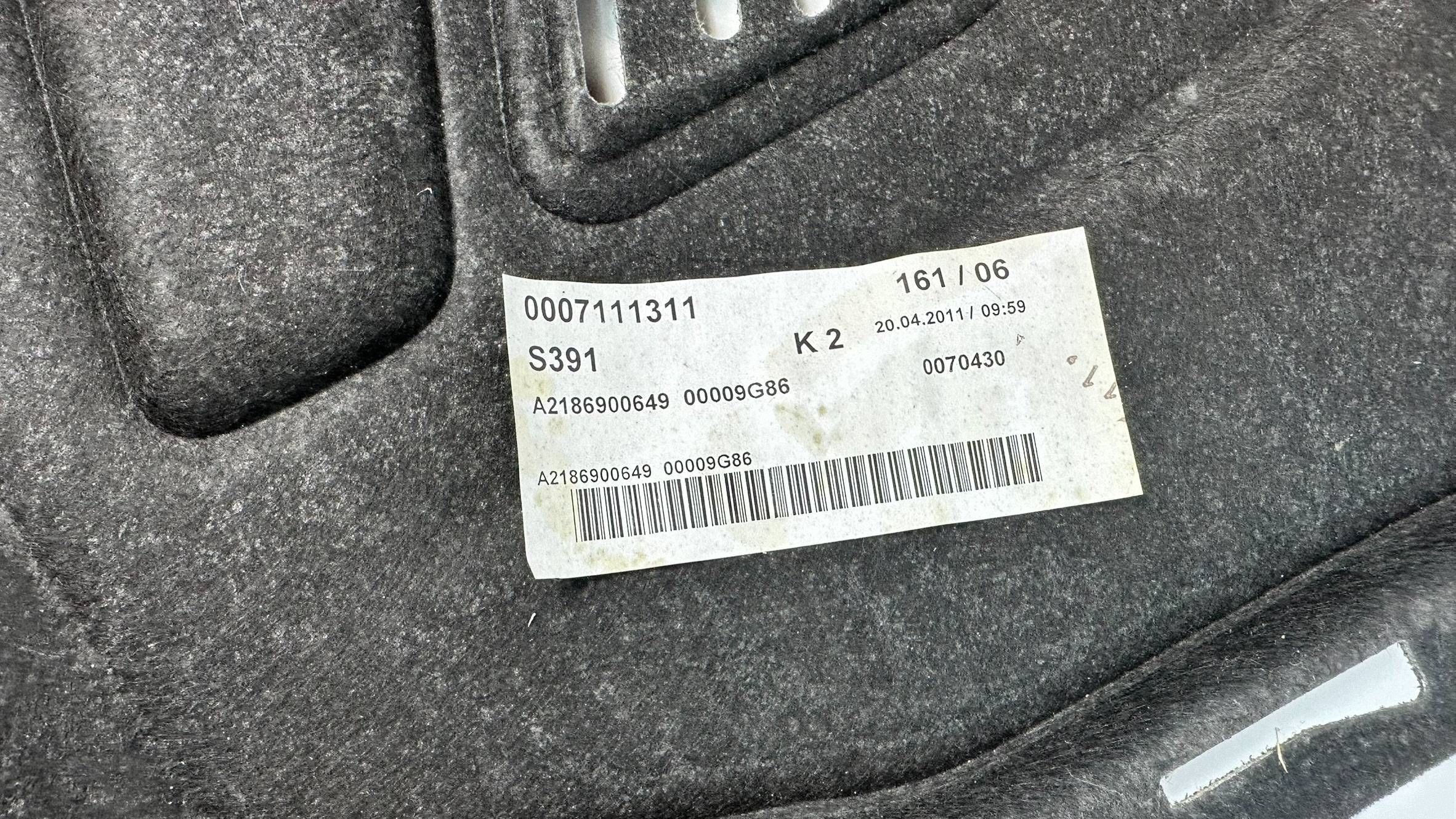 MERCEDES CLS W218 plato rear boot A2186900649