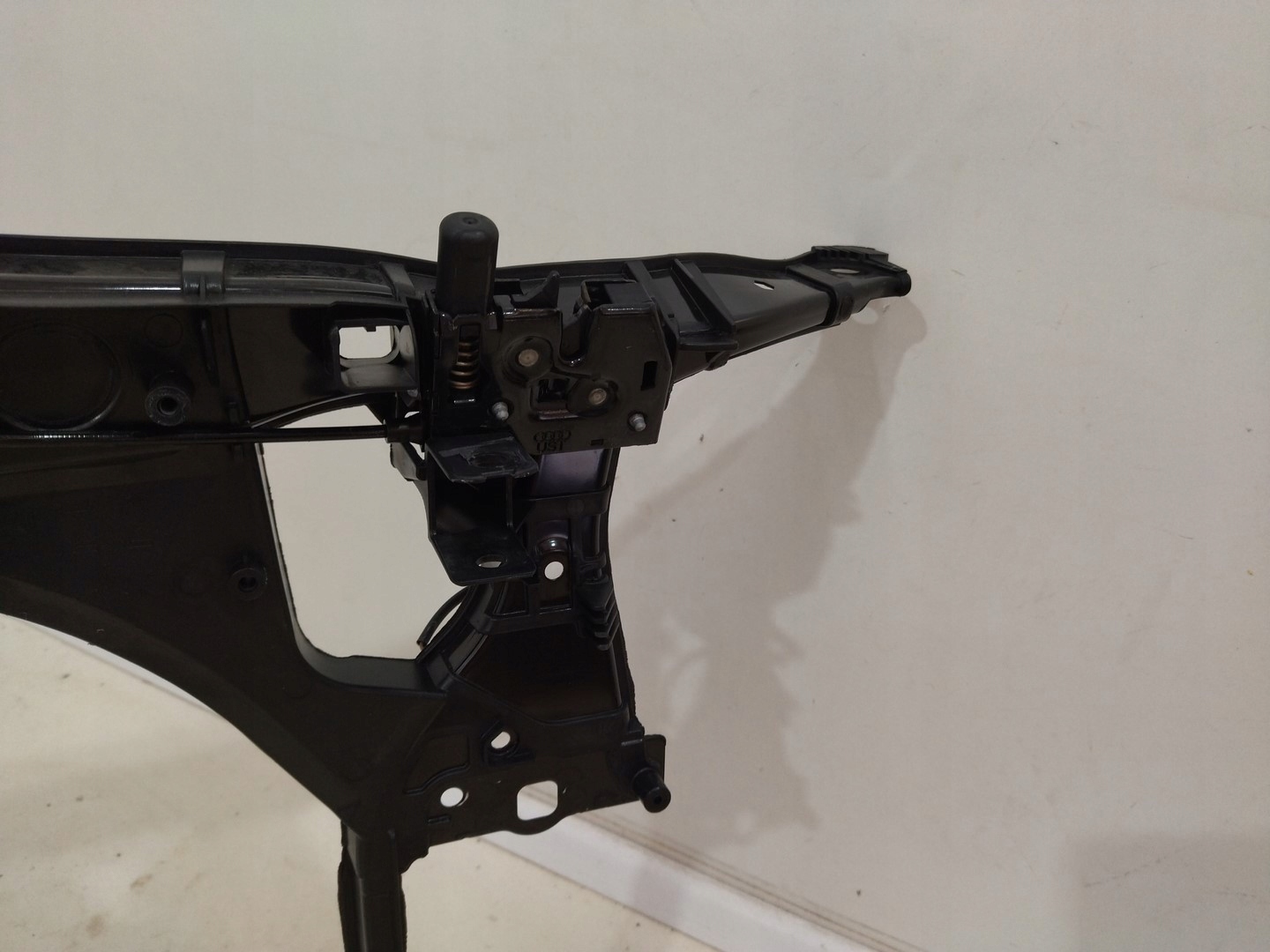 4G0805594C RAMKA CHŁODNIC WZMOCNIENIE CZOŁOWE 3.0TDI AUDI A7 4G Strona zabudowy przód