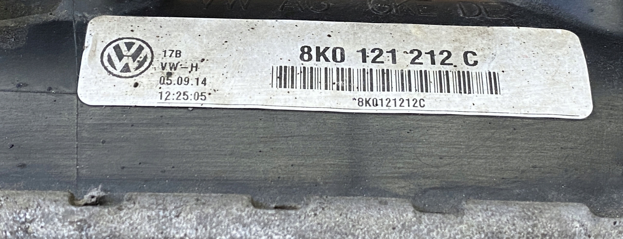 AUDI A8 RS3 RS4 RS5 RS6 RS7 TTRS supplementary water cooler 8K0121212C