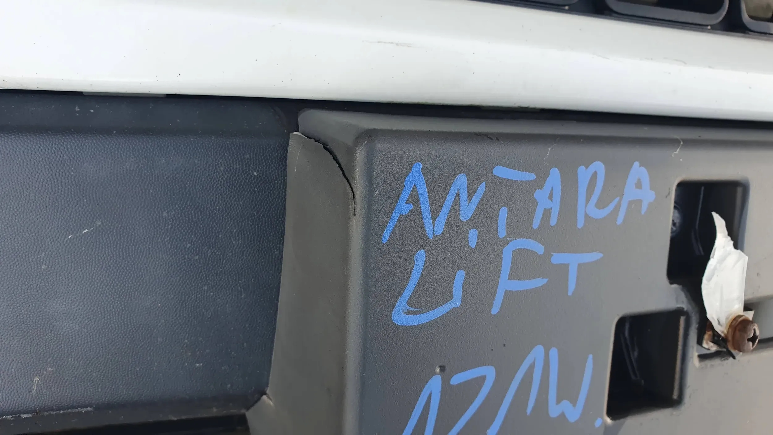 Opel Antara lift 10- Xenon PDC front bumper front $