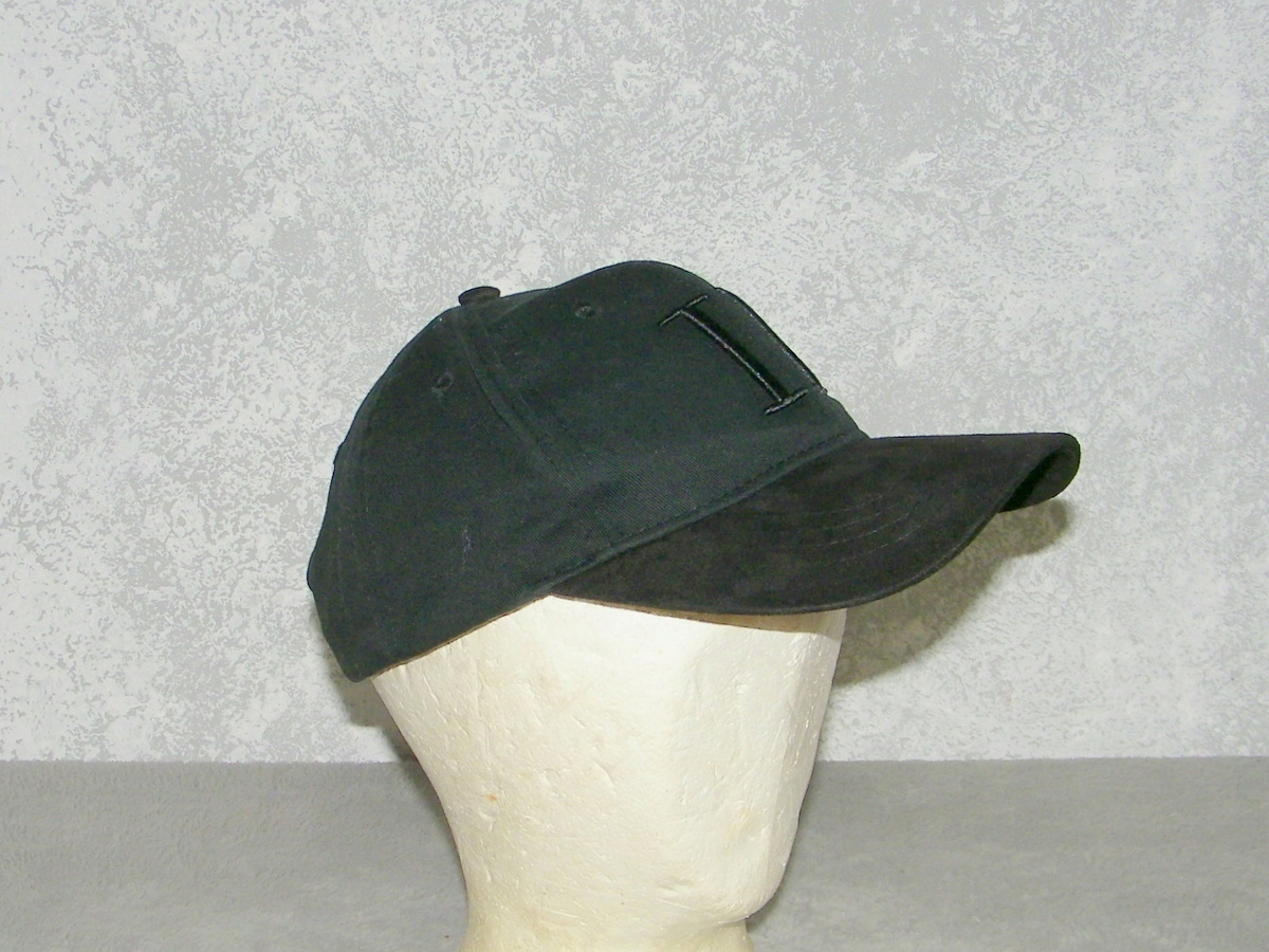 LES DEUX - CZAPKA Z DASZKIEM - JAK NÓWKA !!!! EAN (GTIN) 5711934769950