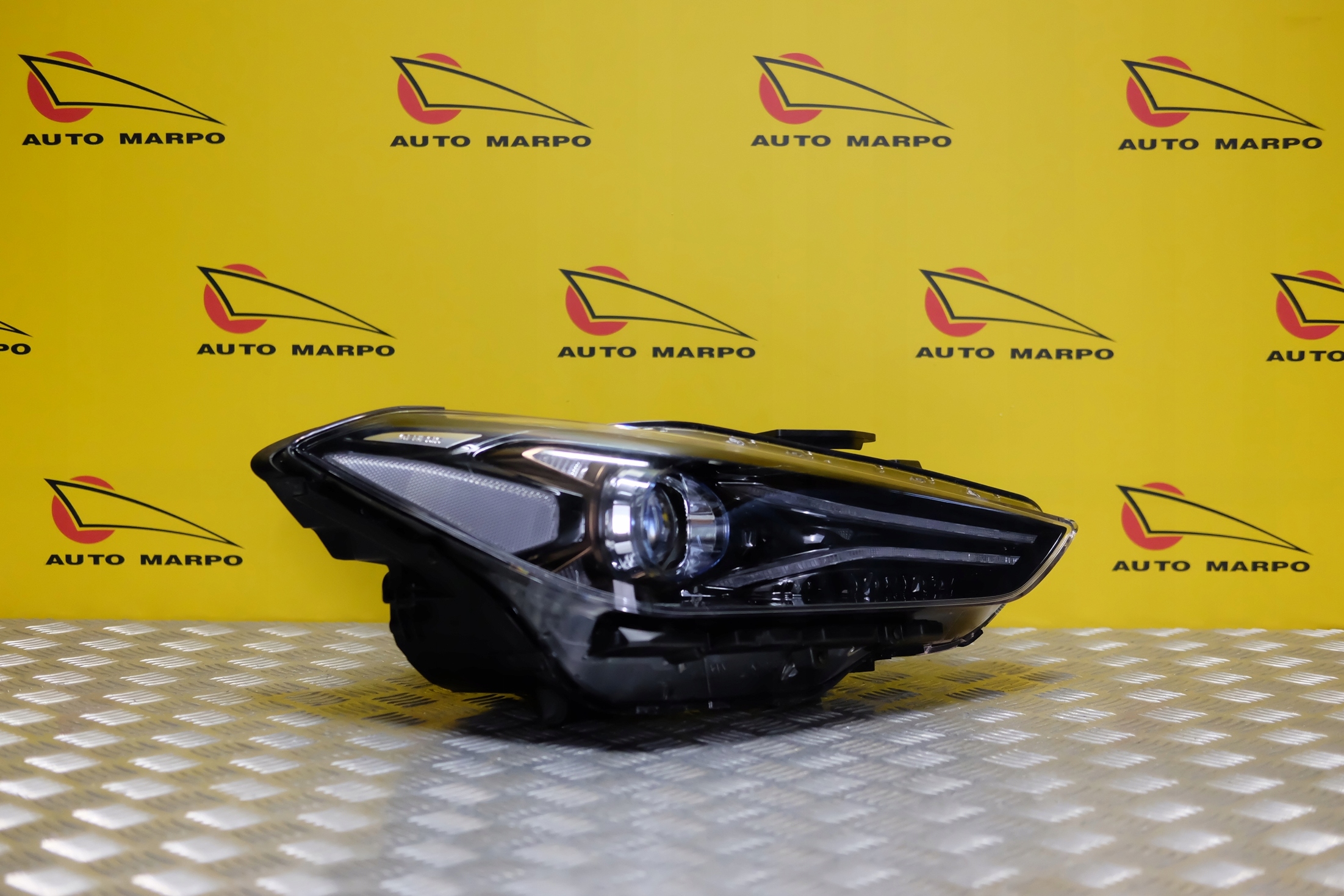 HYUNDAI GENESIS G70 2017- REFLEKTOR LAMPA FULL LED Numer katalogowy części BRAK NUMERU CZĘŚĆI