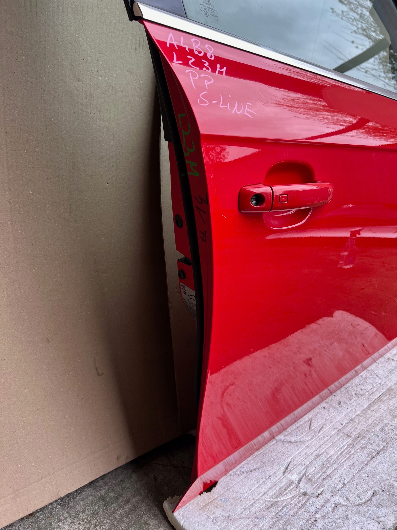 AUDI A4 B8 door right front right front LZ3M