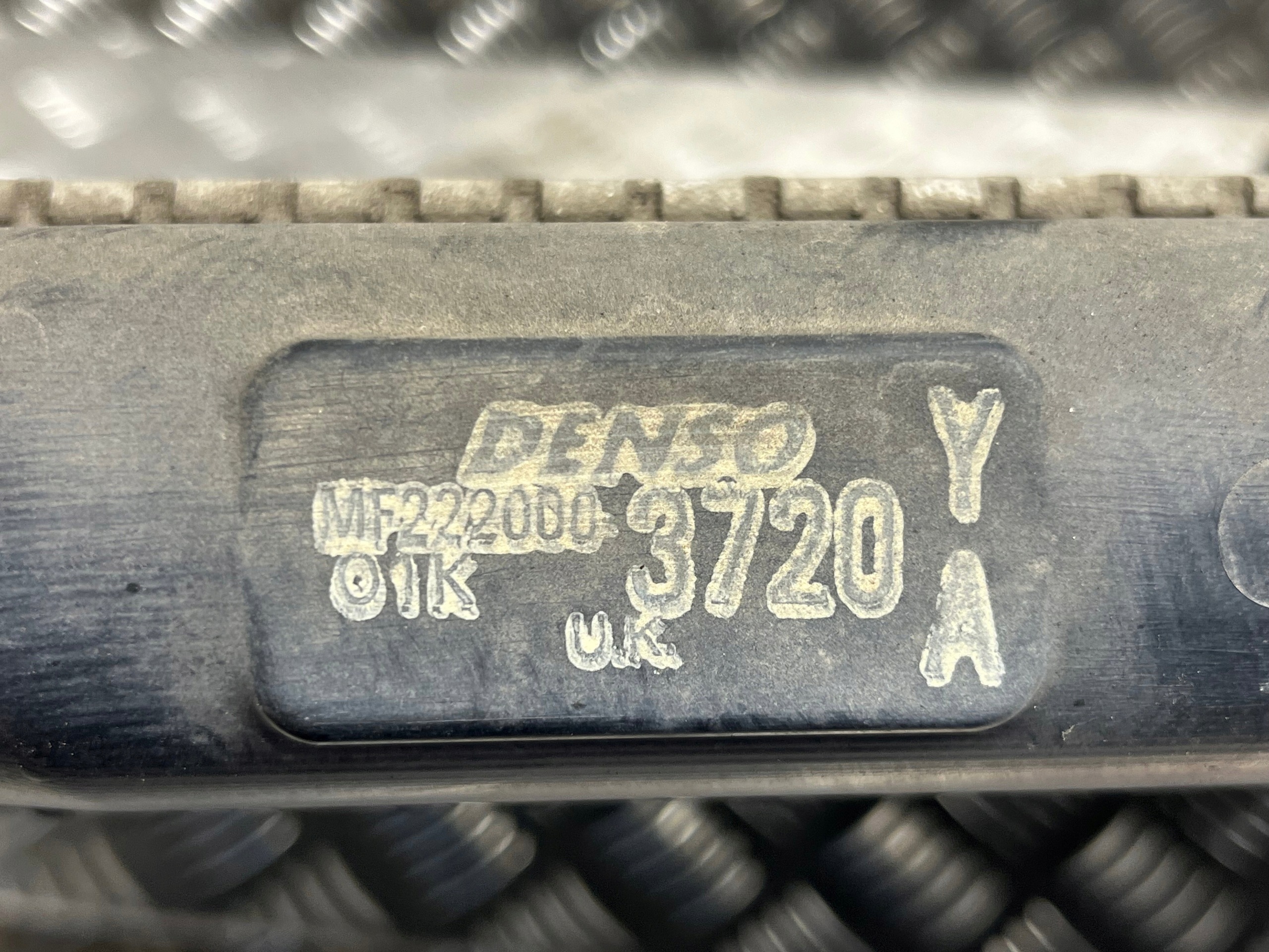 water cooler HONDA CIVIC 8 UFO MF222000-3720