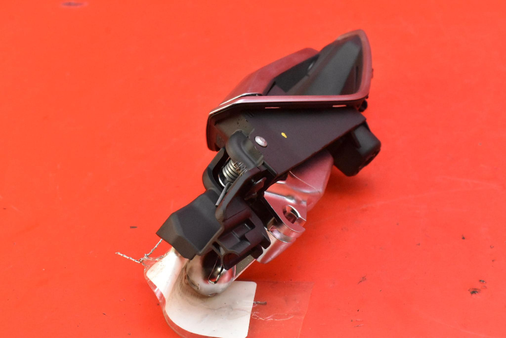 handle inner right front CHROM 4KE837020A AUDI E-TRON 55 18-21