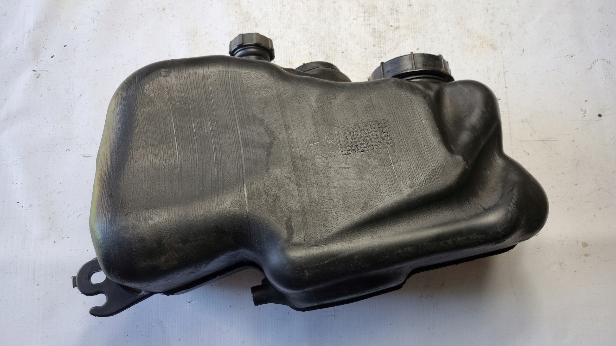 ZBIORNIK PALIWA POMPA PLYWAK PIAGGIO MP3 125 i