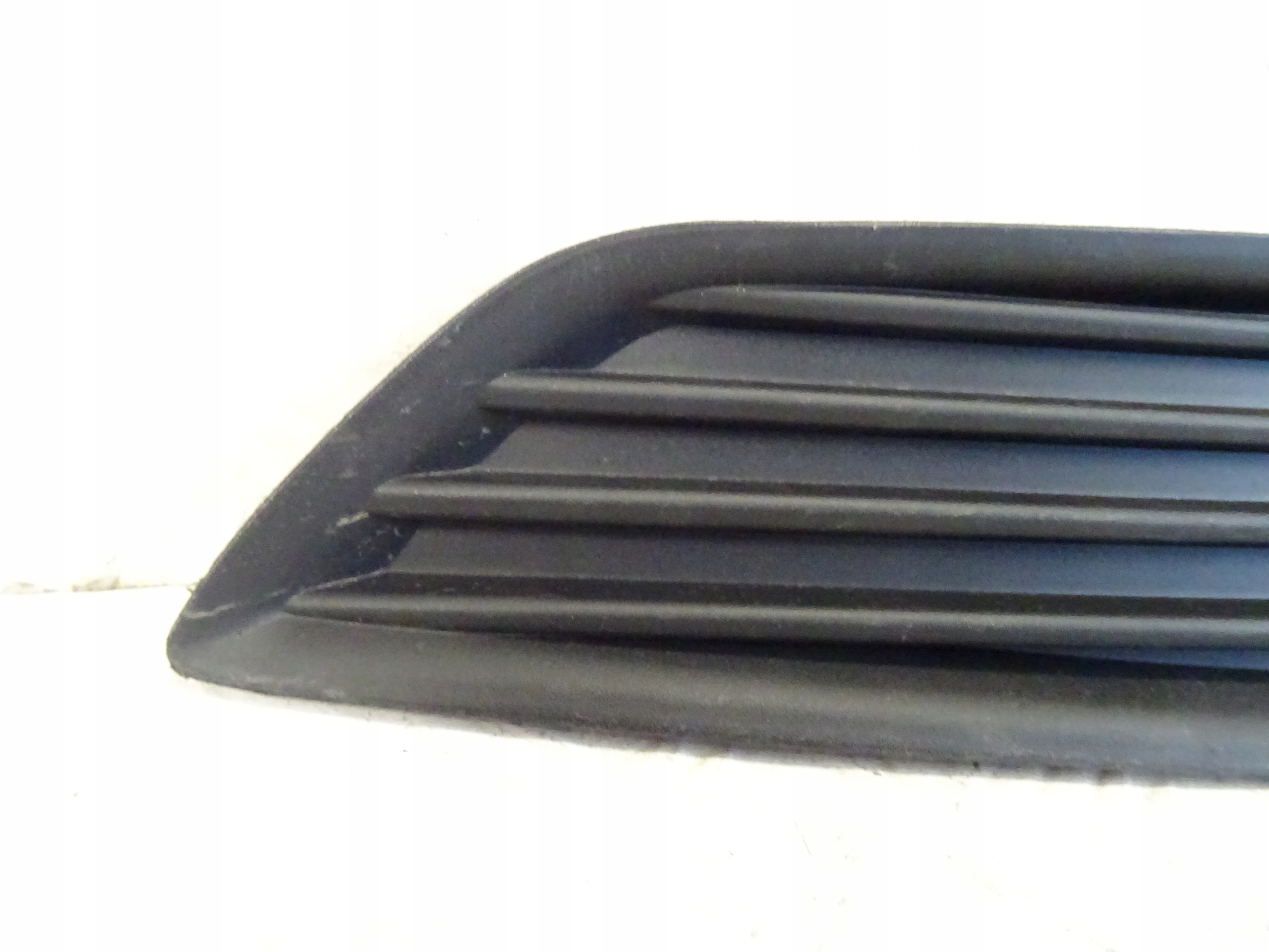 grid of a bumper front front right OPEL ASTRA K 0747716