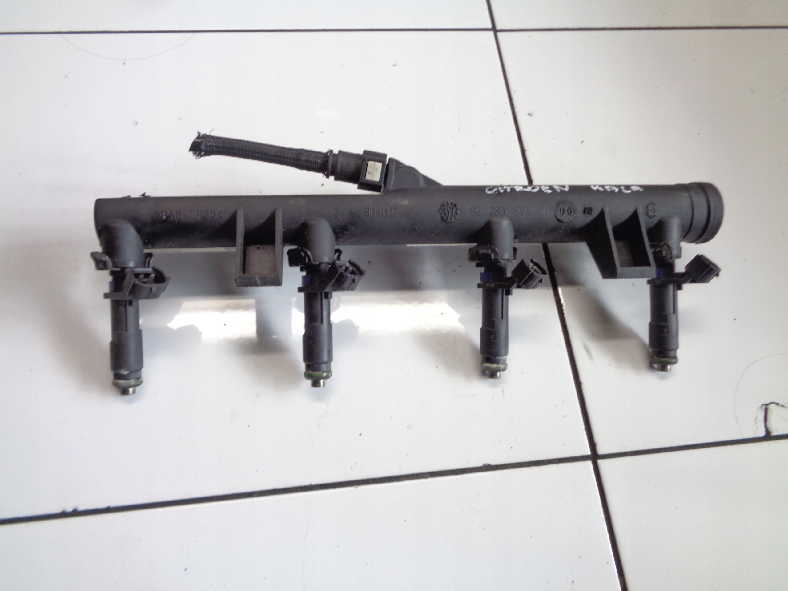 CITROEN C5 PEUGEOT 2.0 RFJ WTRYSKIWACZ DEKA7-1