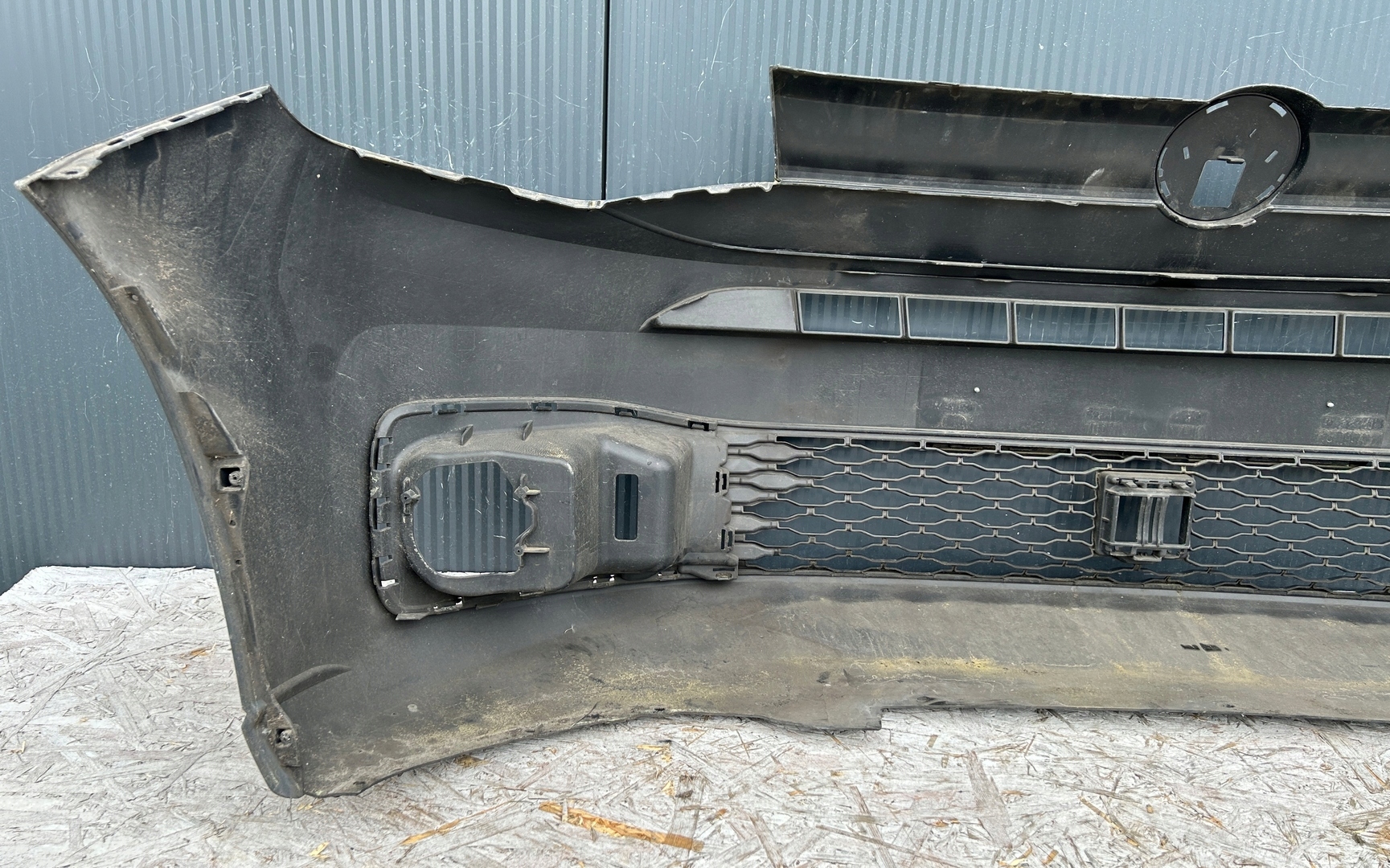 nárazník předek přední VW CADDY IV 2K7 20