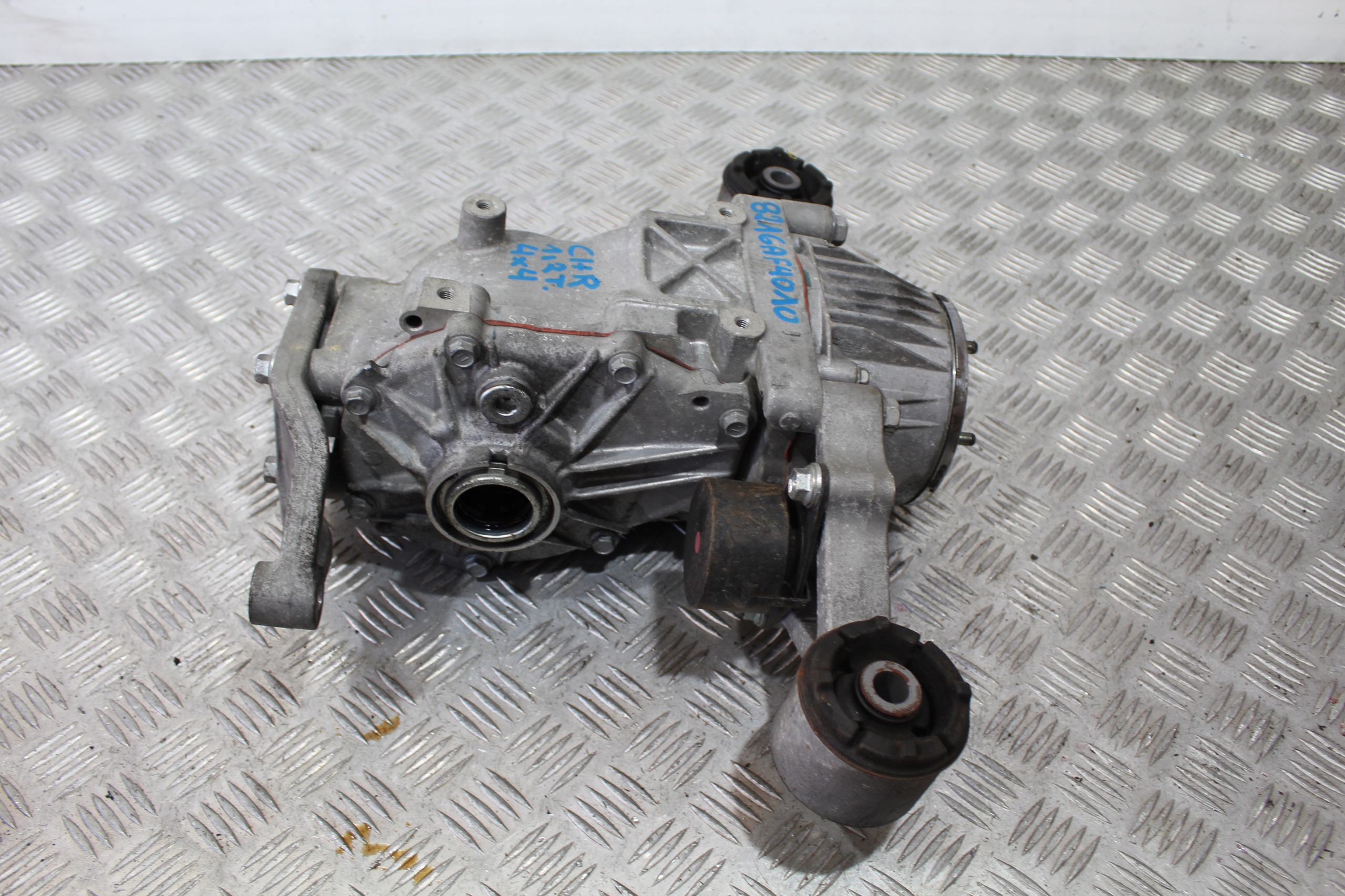 differential diff rear part TOYOTA CHR C-HR 8216AF4010