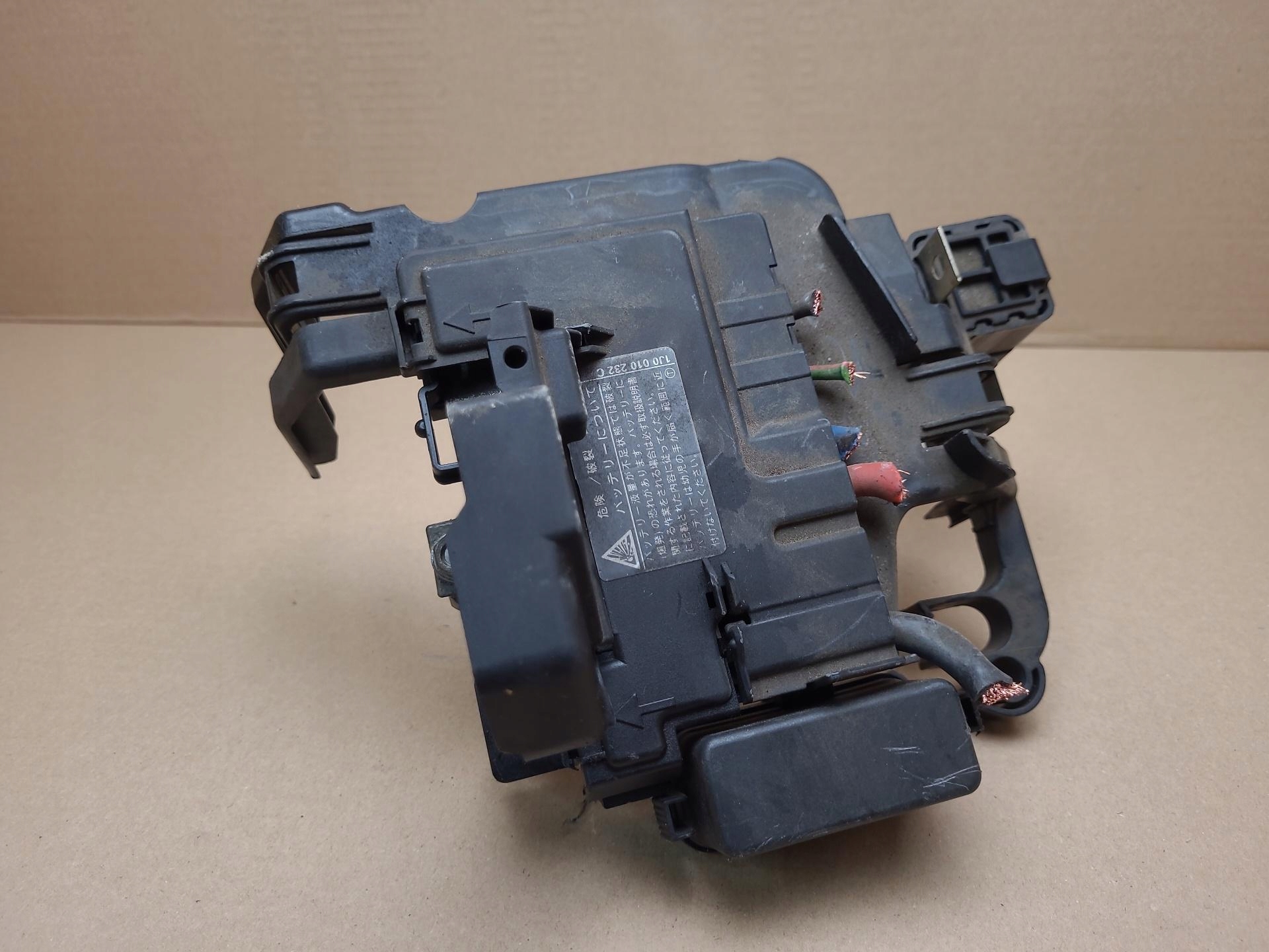 terminal plus Volkswagen Polo 5 2011 1J0010232