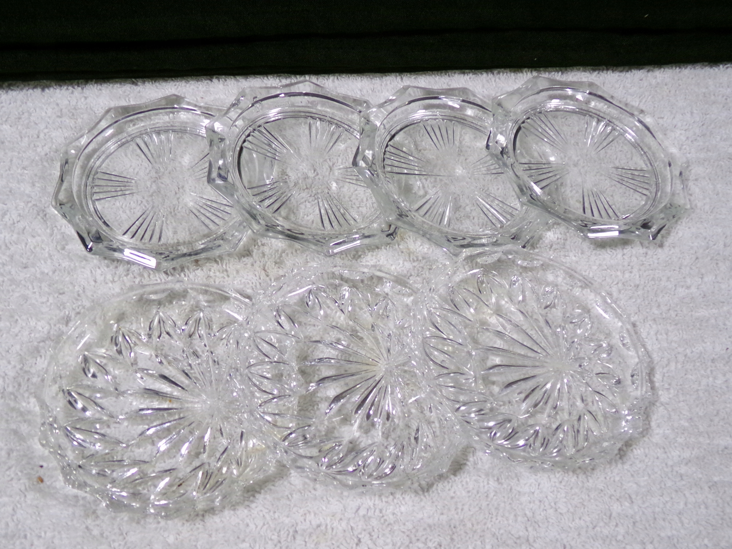 ZESTAW PODSTAWEK KRYSZTAŁOWYCH