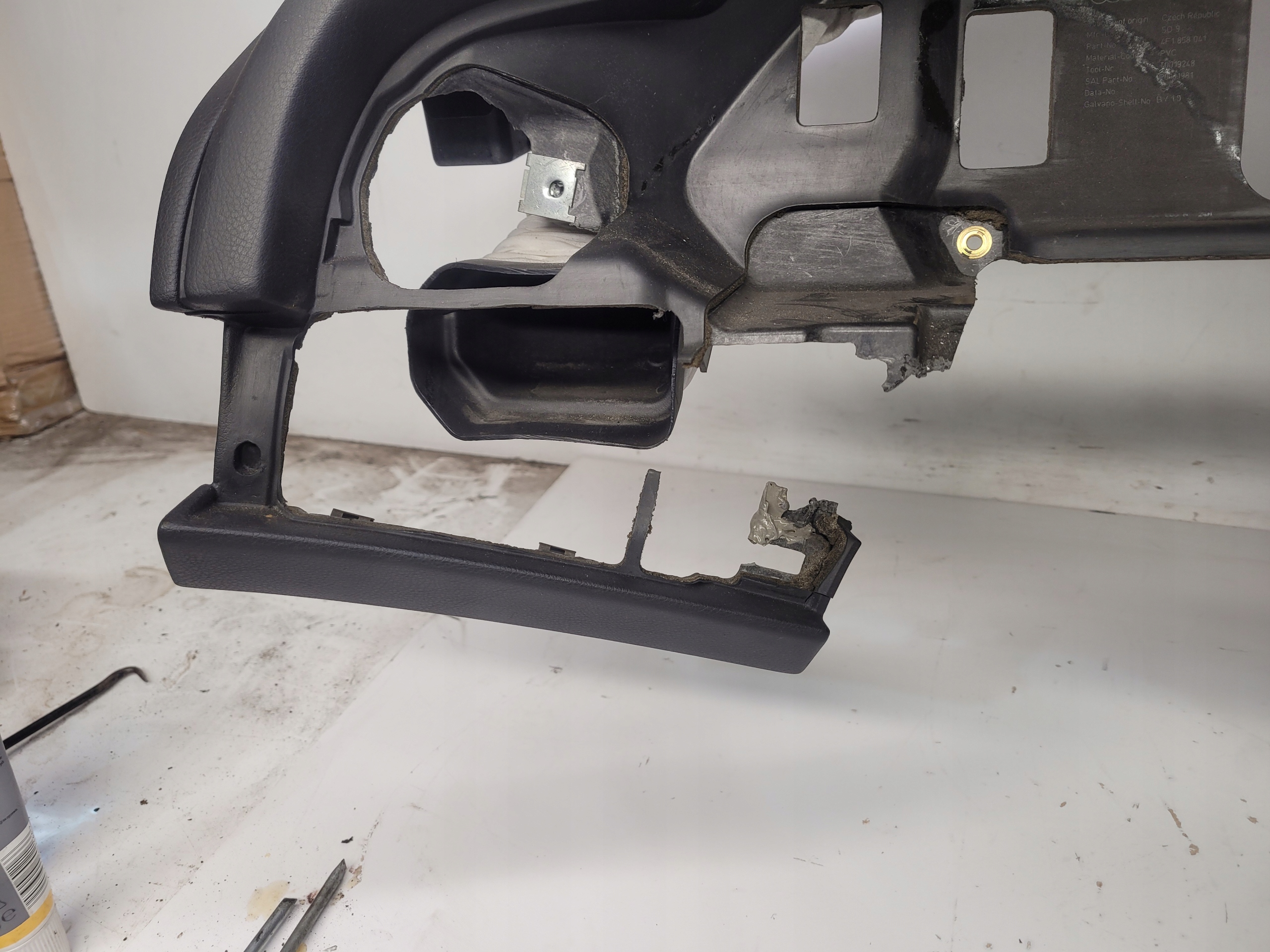 dashboard cockpit console AUDI A6 C6 4F1857041R EUROPA