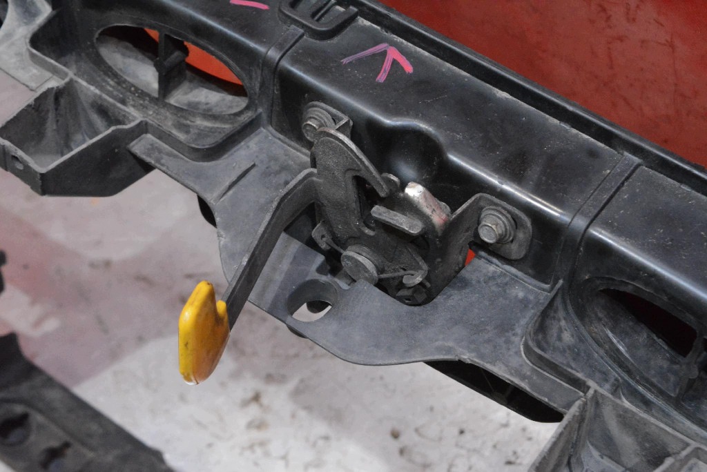 support panel for radiators pillar bonnet latch lock ALFA ROMEO MITO 1.3 JTD 95 KM 08-13