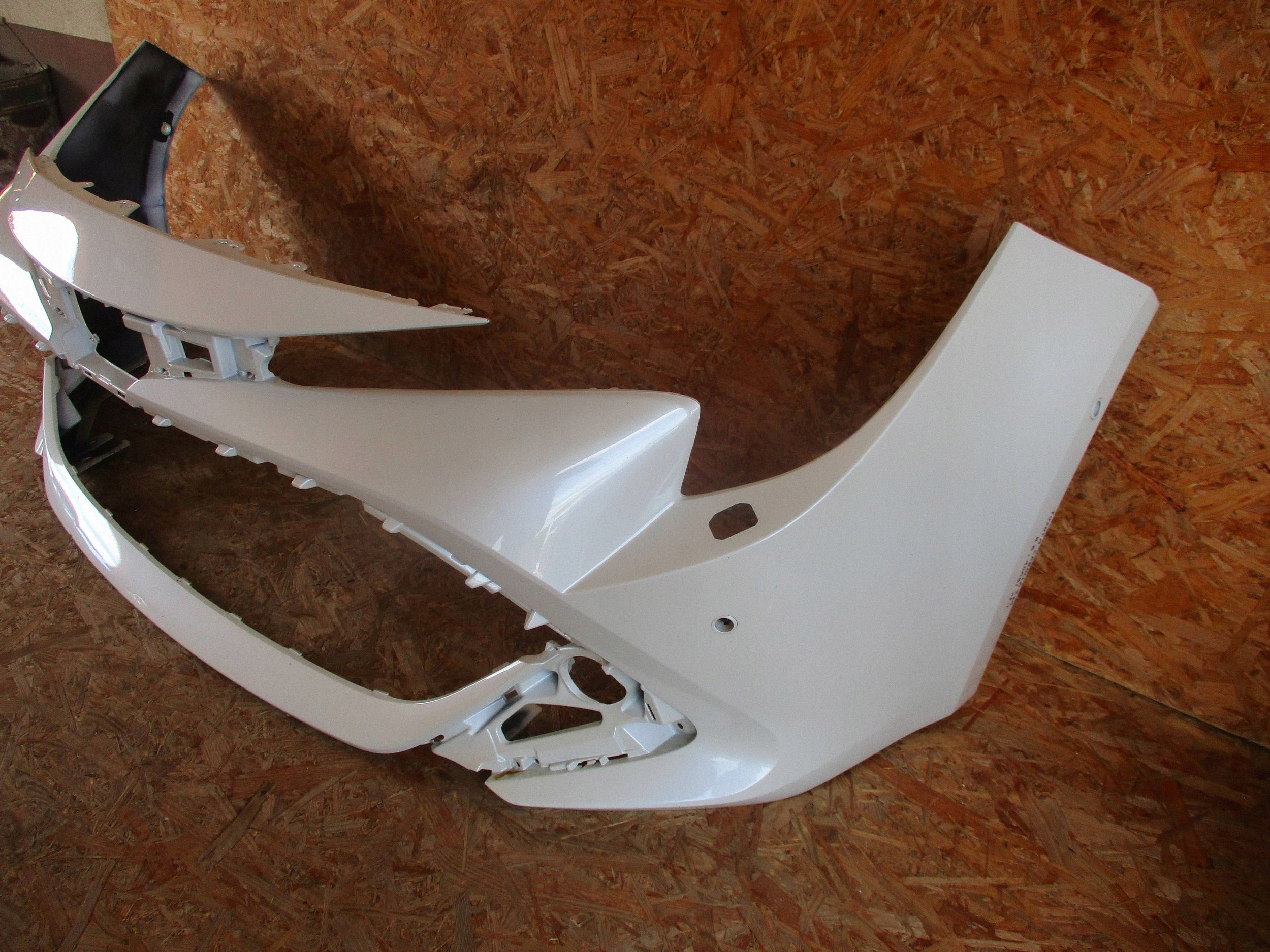 bumper front front TOYOTA COROLLA E21 HB KOMBI