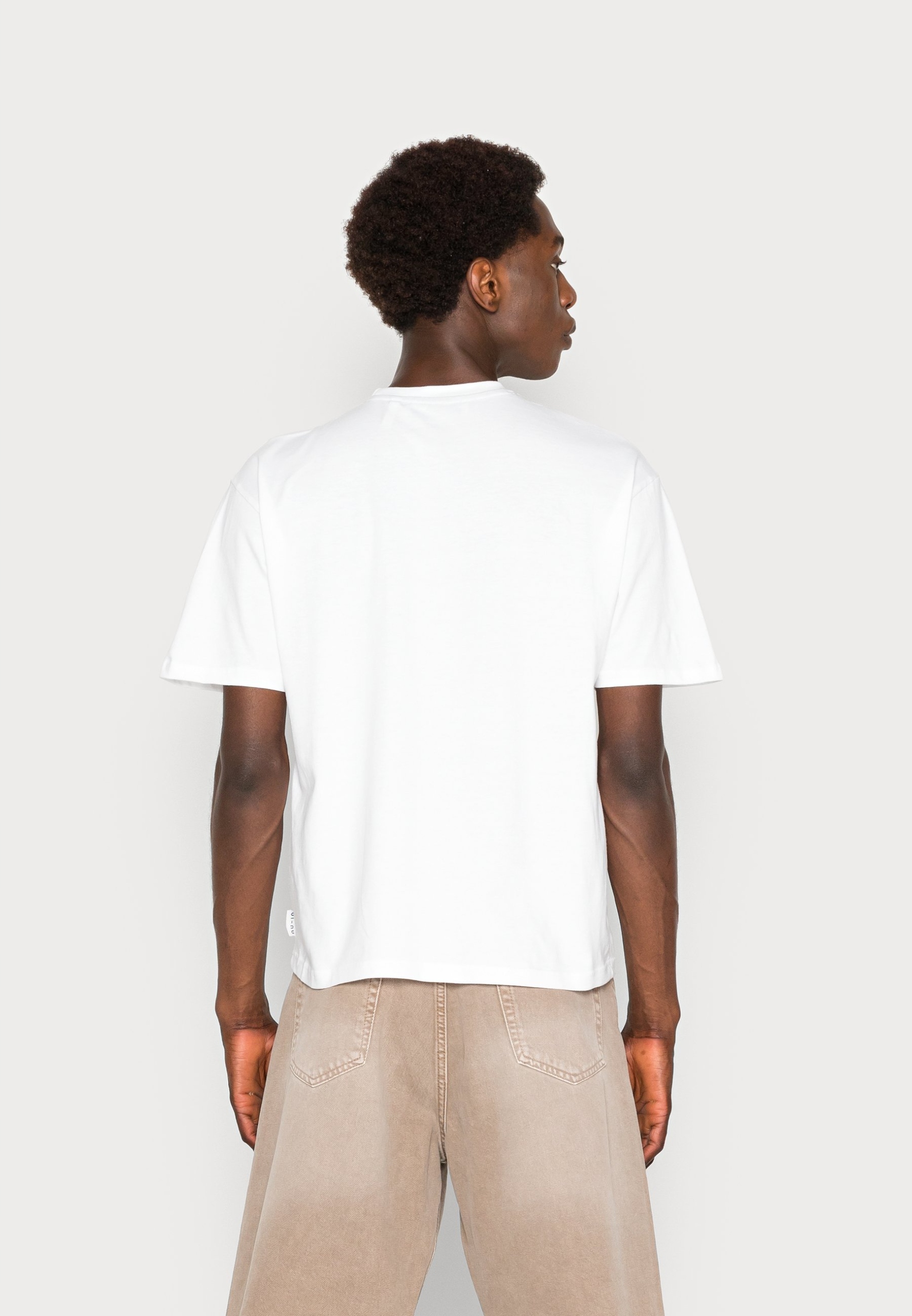 T-shirt z nadrukiem NU-IN M Rozmiar M