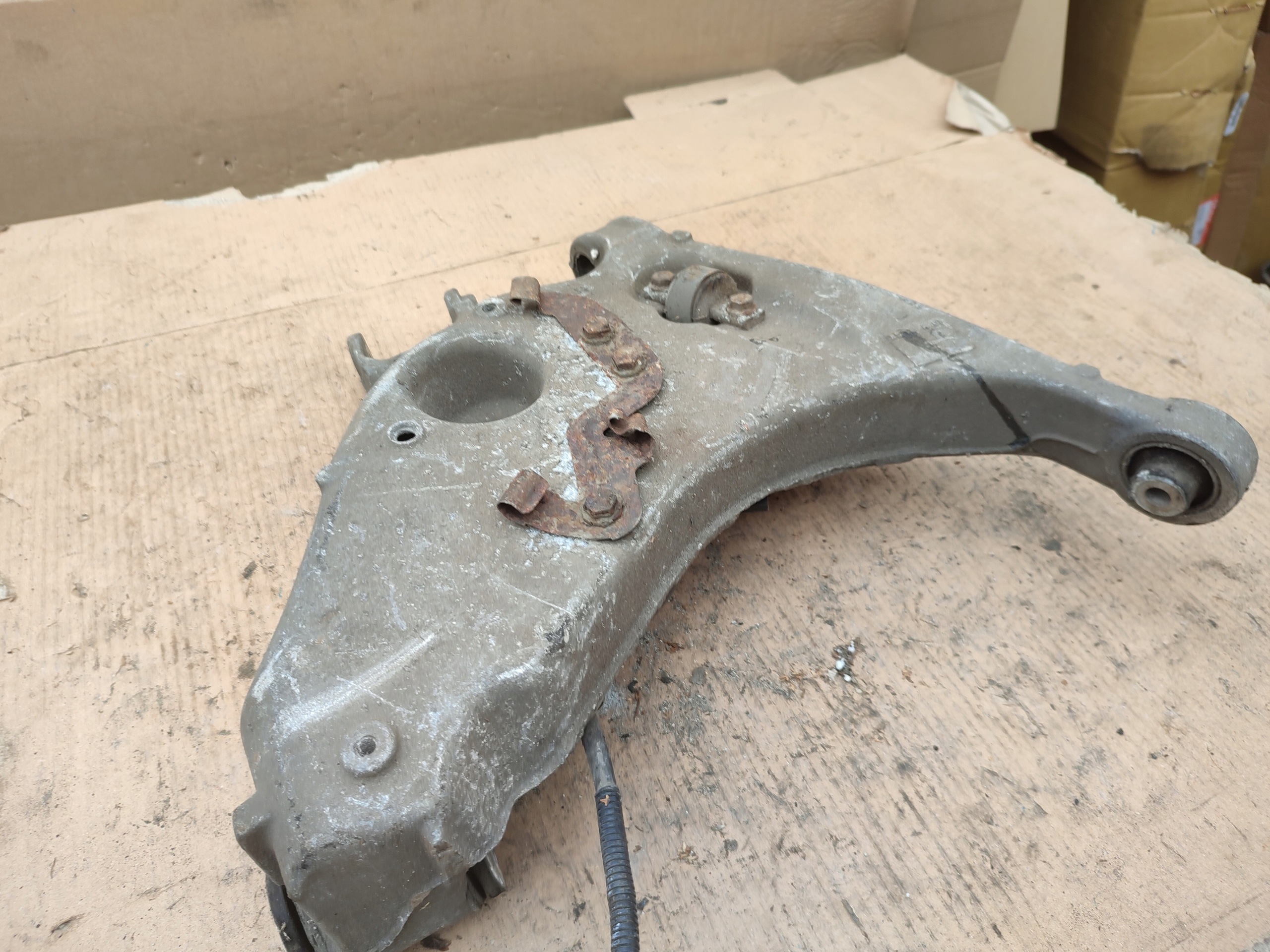 arm left rear part rear left AUDI A4 B6 8E0505311T