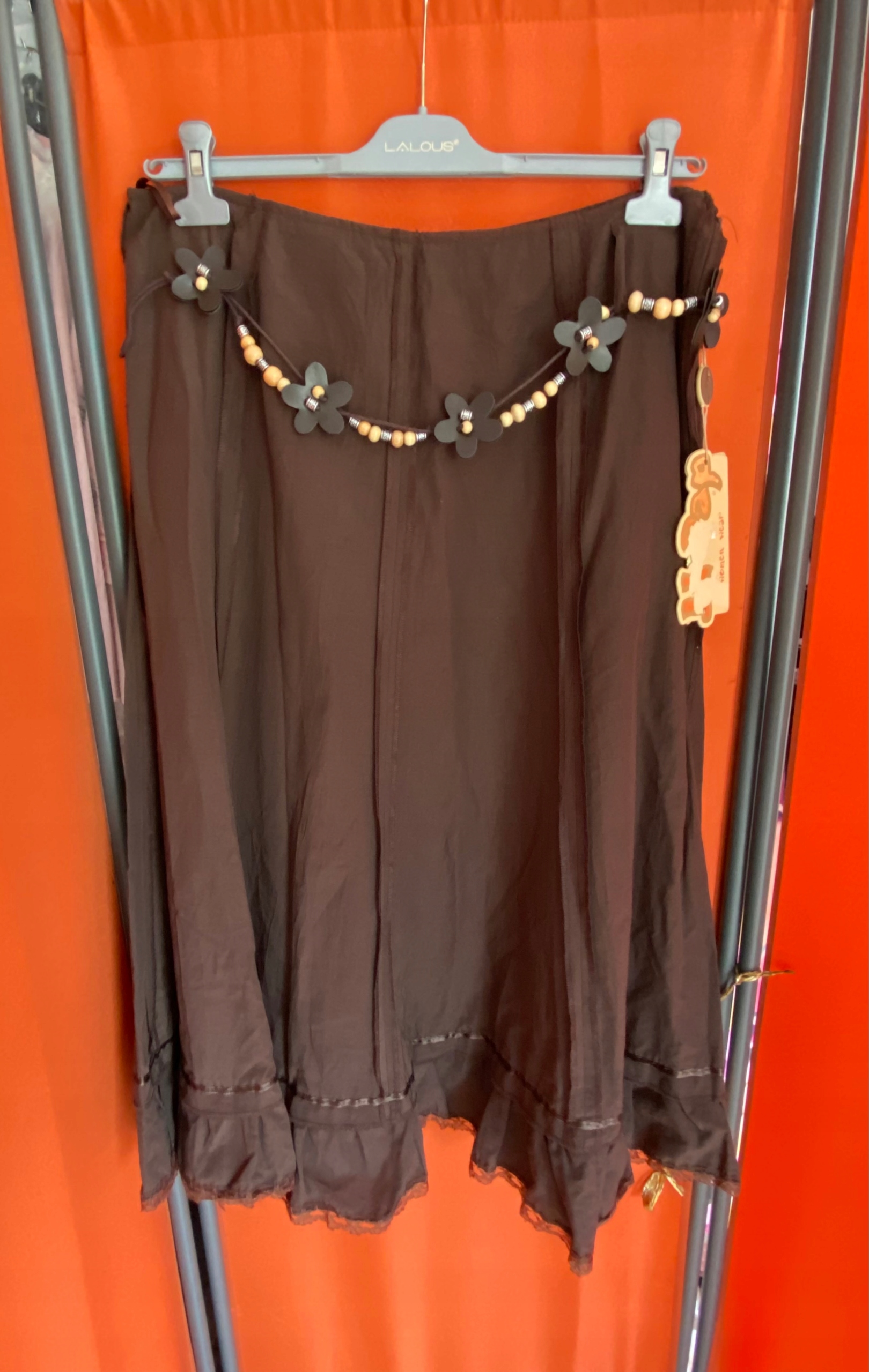 Sukně s ozdobným páskem, velikost 48