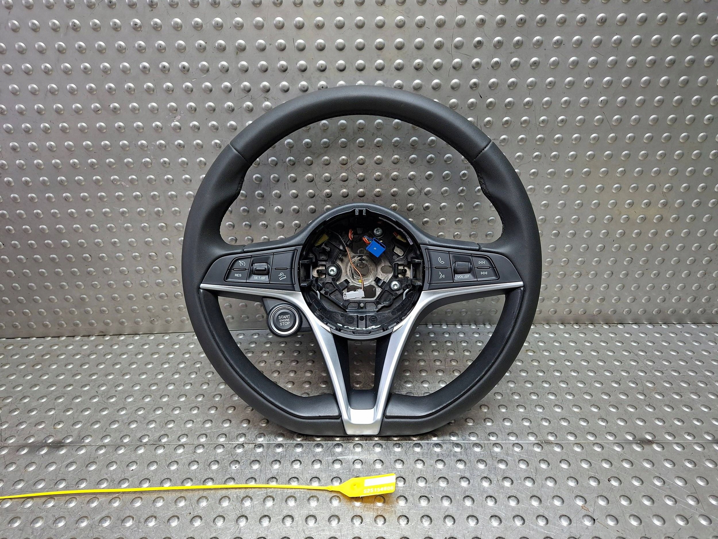lenkrad SKORZANA ALFA ROMEO STELVIO 16