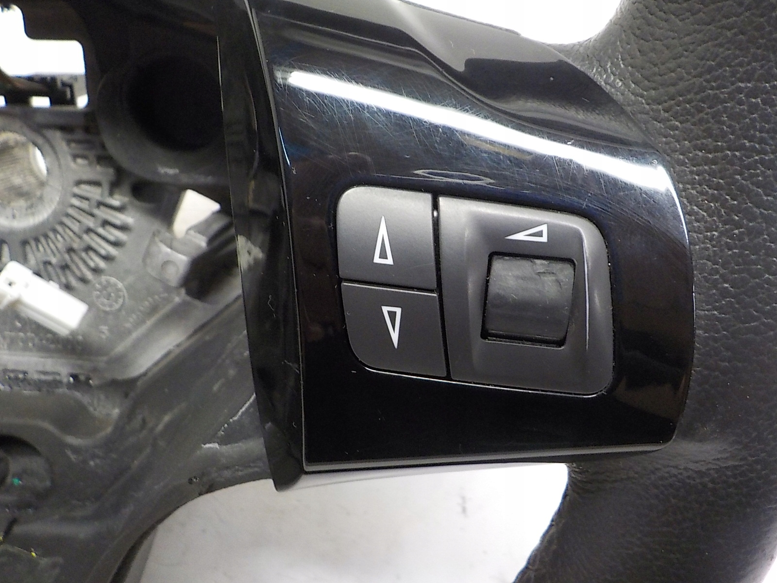 OPEL CORSA D lenkrad Leder MULTI PODGRZEWANA