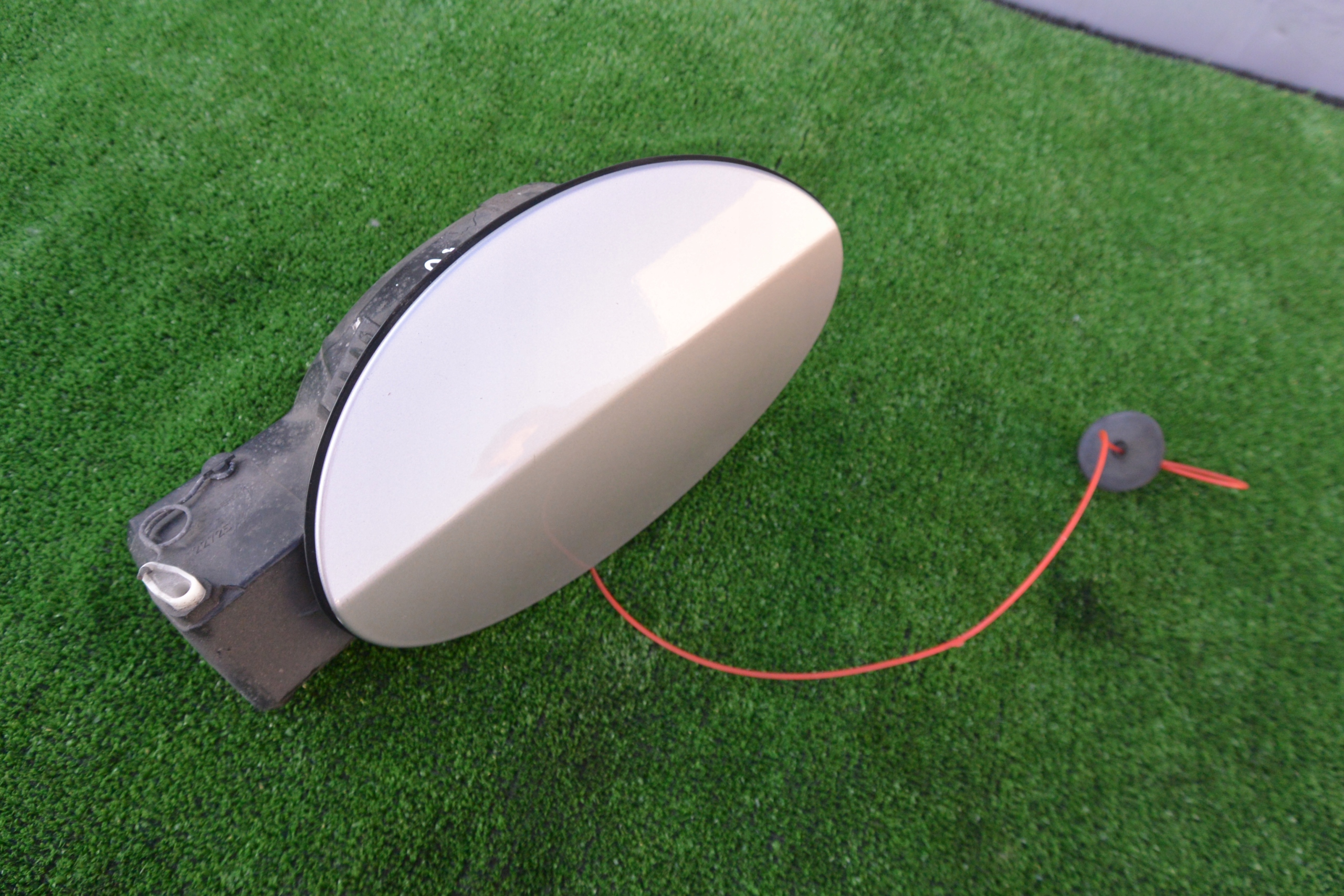 KLAPKA WLEWU PALIWA MASERATI QUATTROPORTE VI KPL