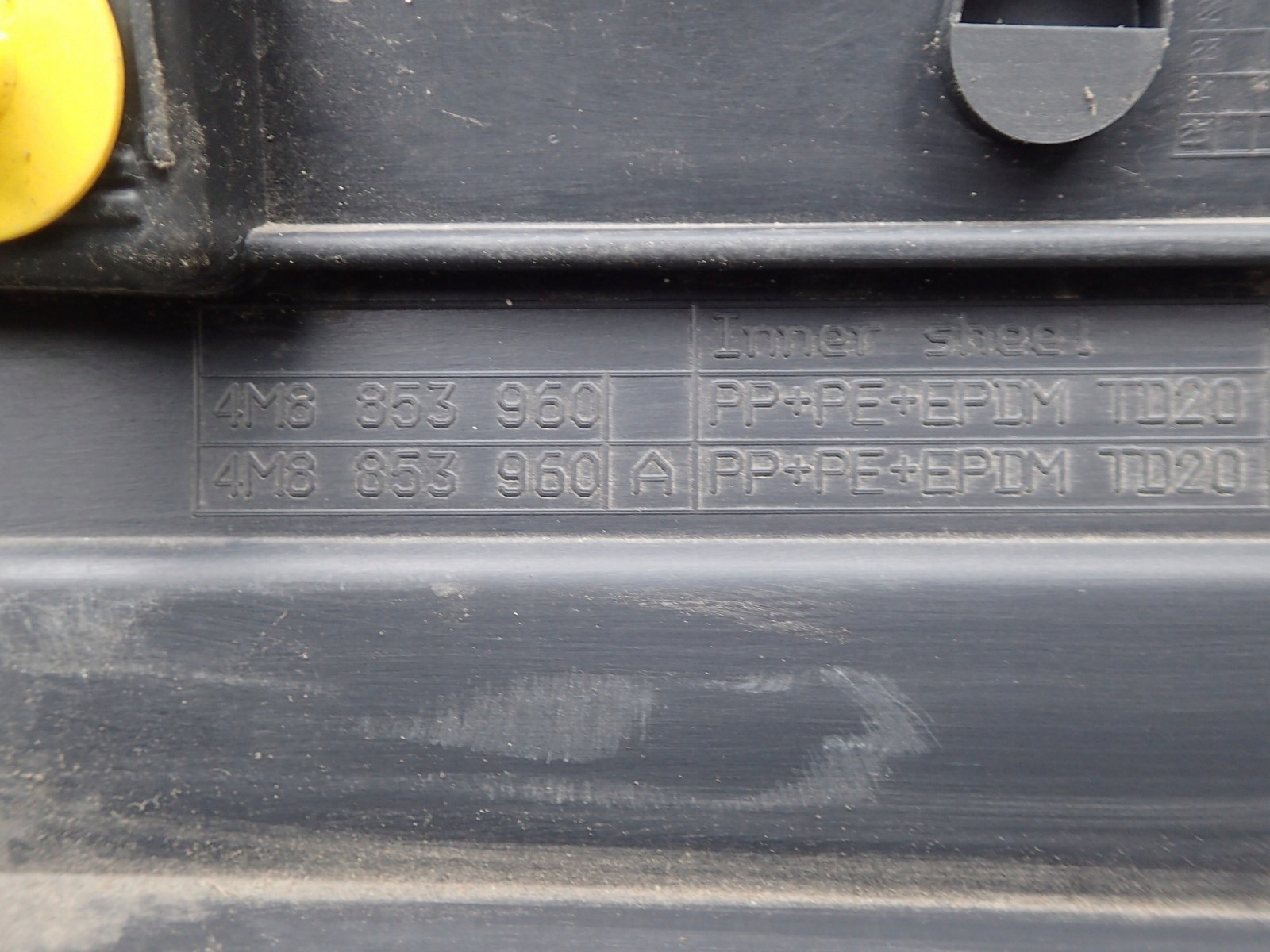 moulding for door right front AUDI Q8 4M8 2018