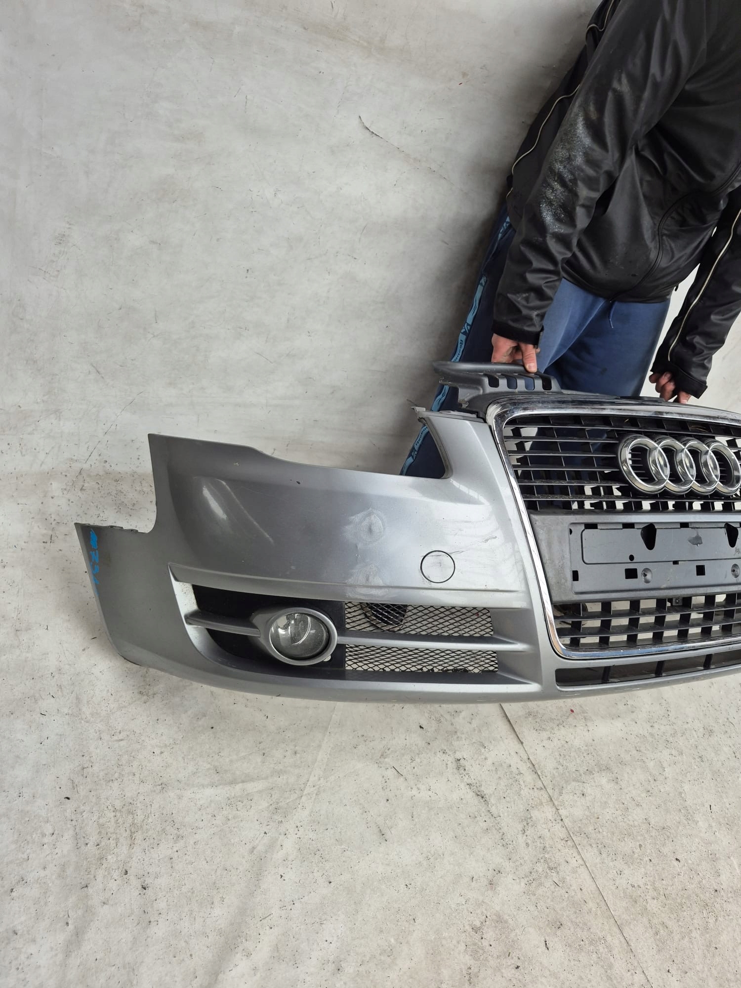 AUDI A4 B7 05-08 bumper front front without DZIUR 8E0807437AG