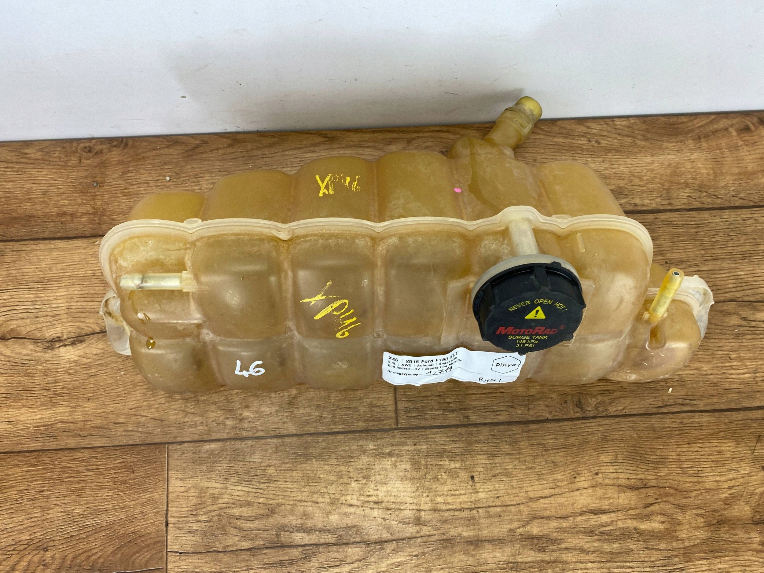Réservoir eau Ford F150 2015+