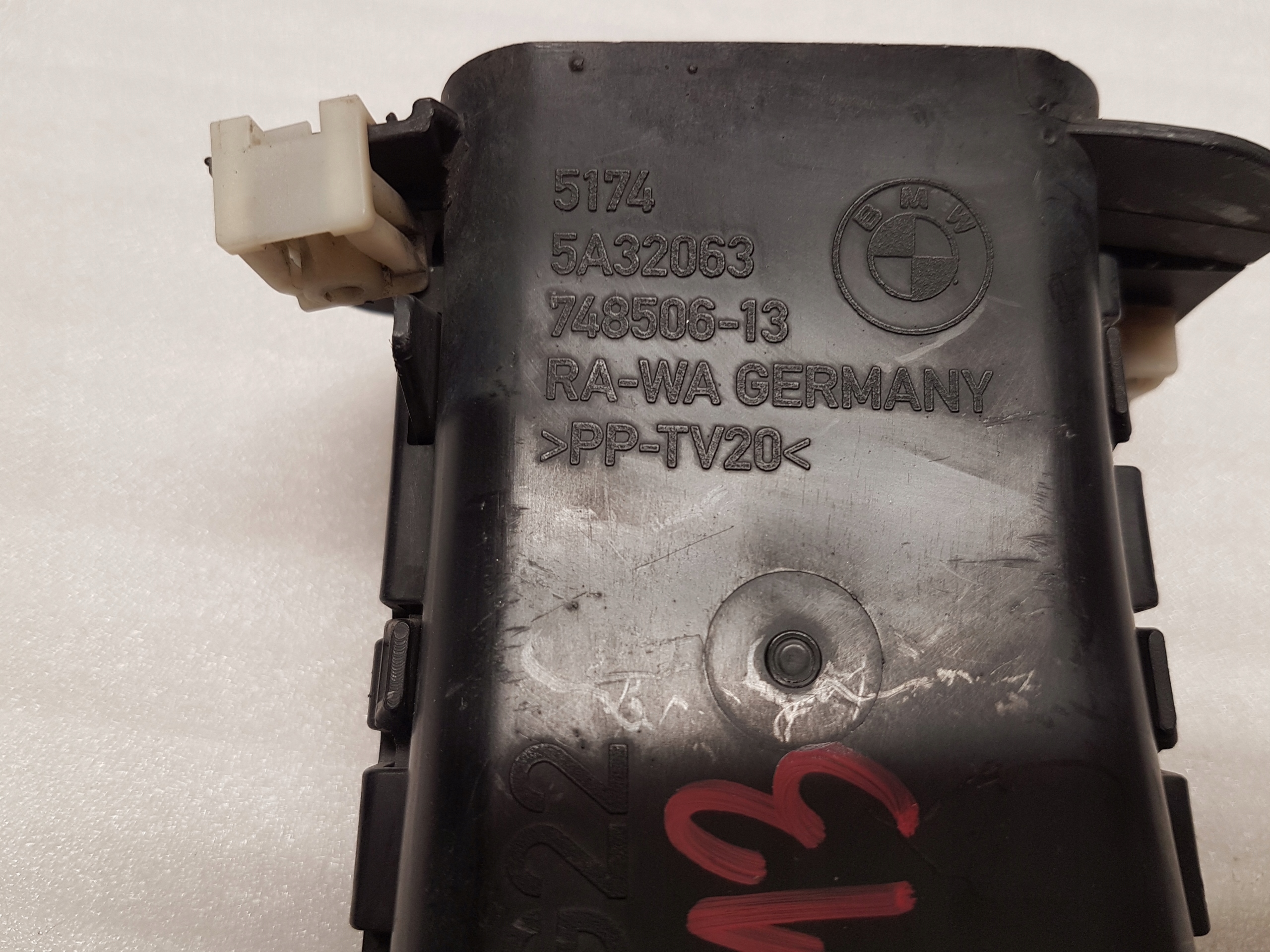 drain air left front BMW 4 G22 G23 5A32063