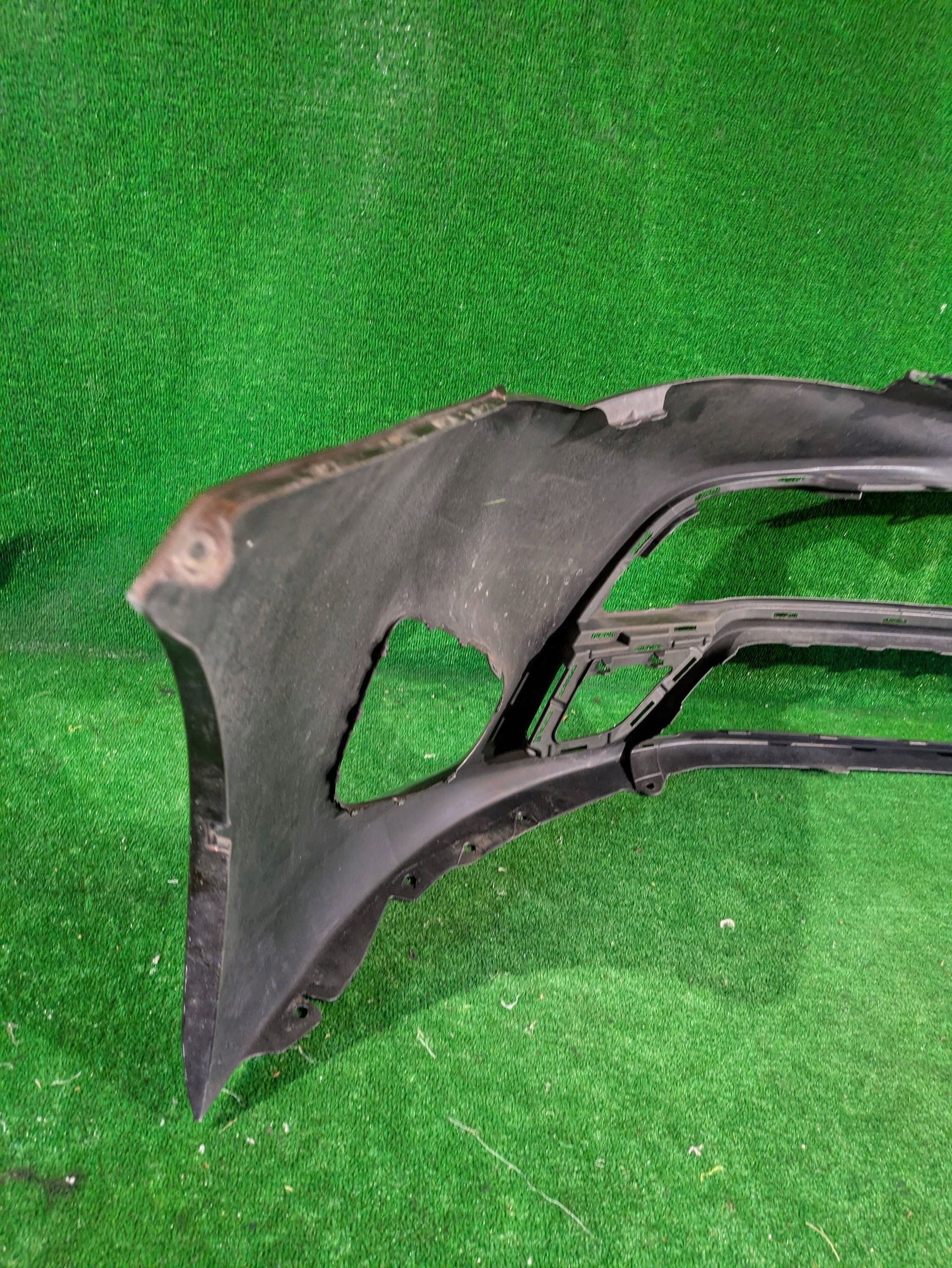 front bumper front TOYOTA AVENSIS T27 LIFT 15