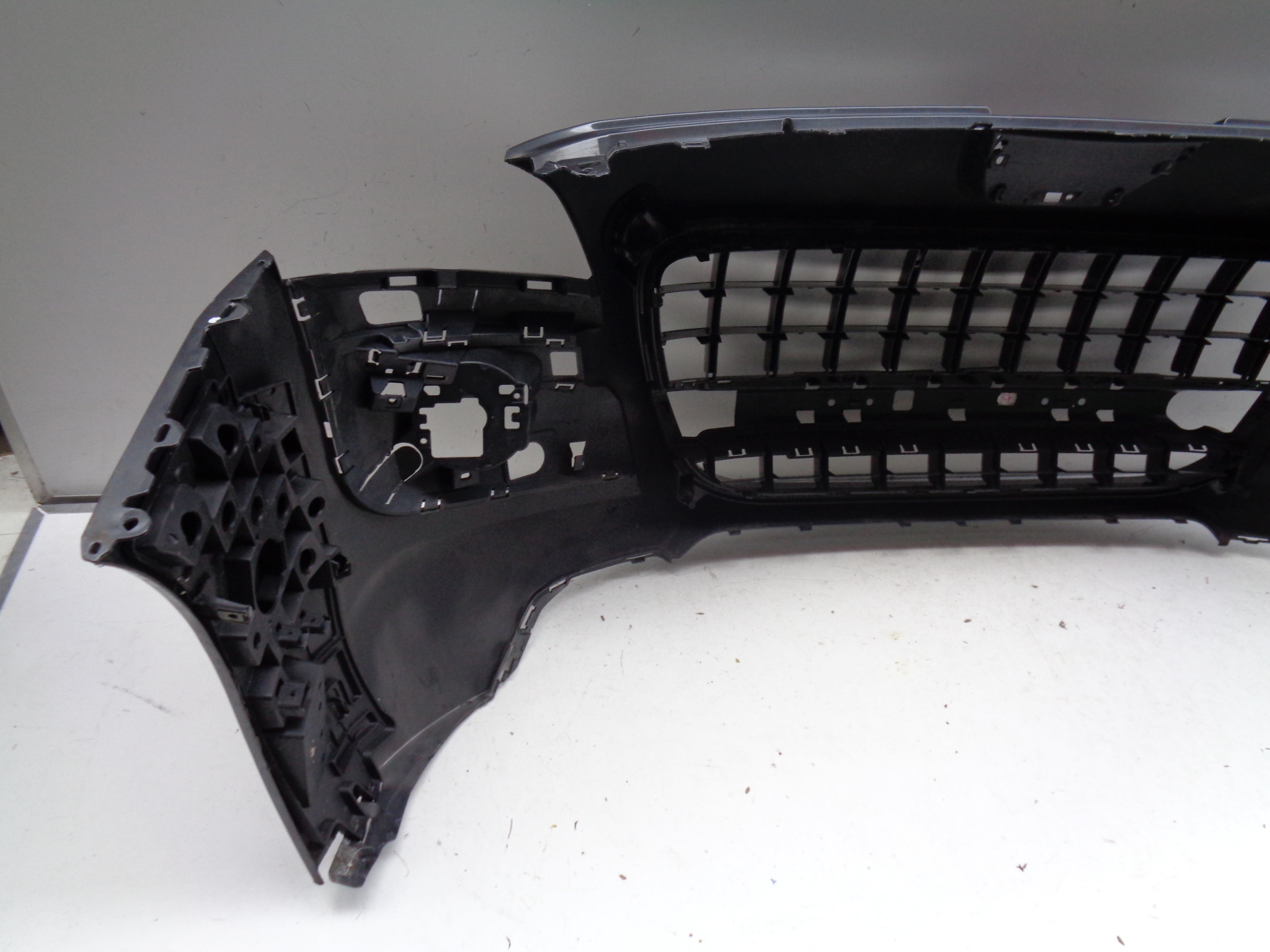 front bumper PEUGEOT 3008 09-12 NR 33772