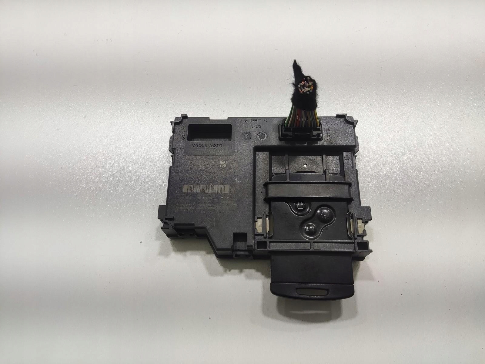 ignition key KARTA RENAULT CAPTUR and 2013-2016 285908018R
