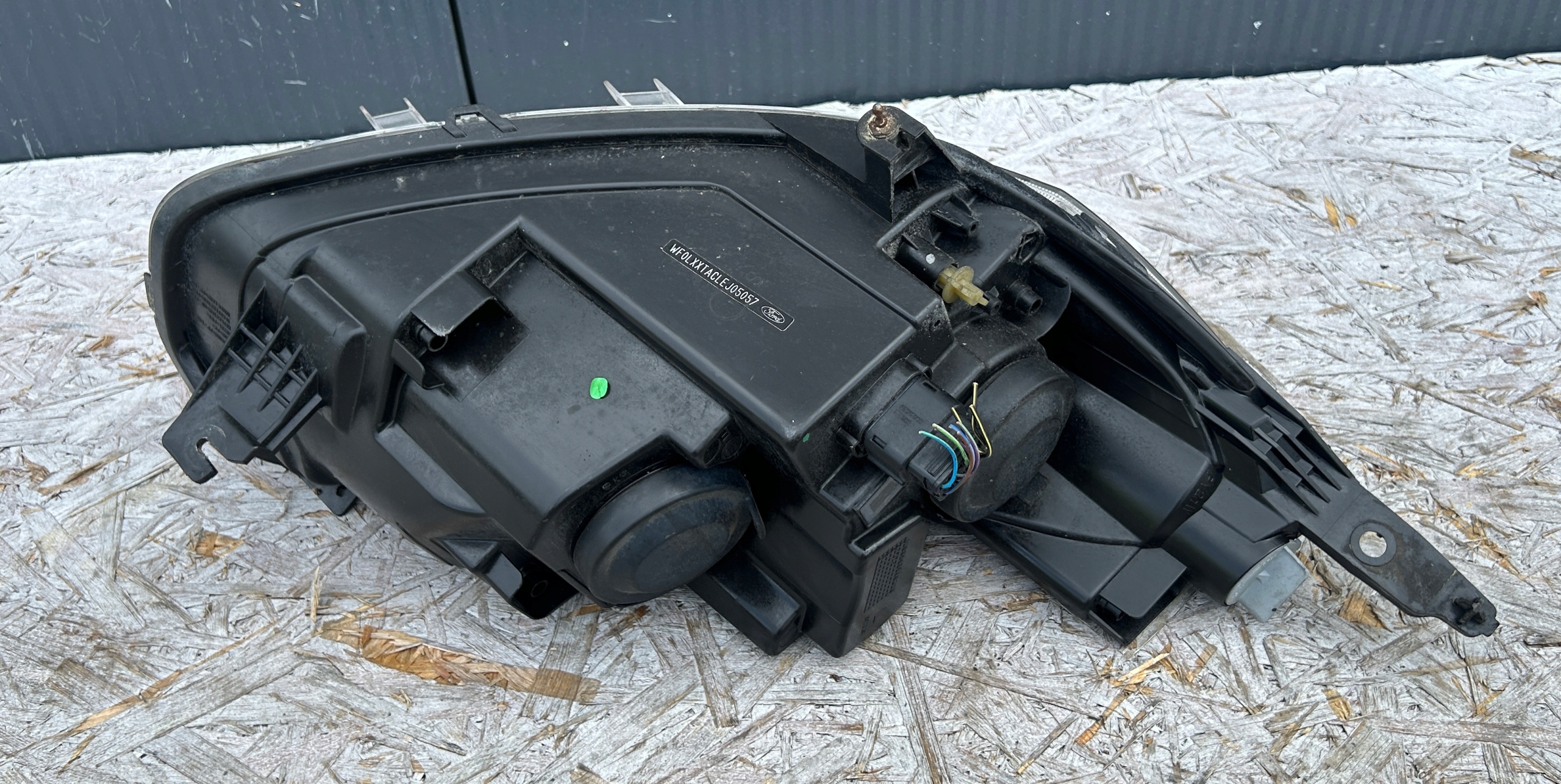 light left front FORD TOURNEO TRANSIT COURIER MK1 14- ET76-13W030-AJ EUROPA