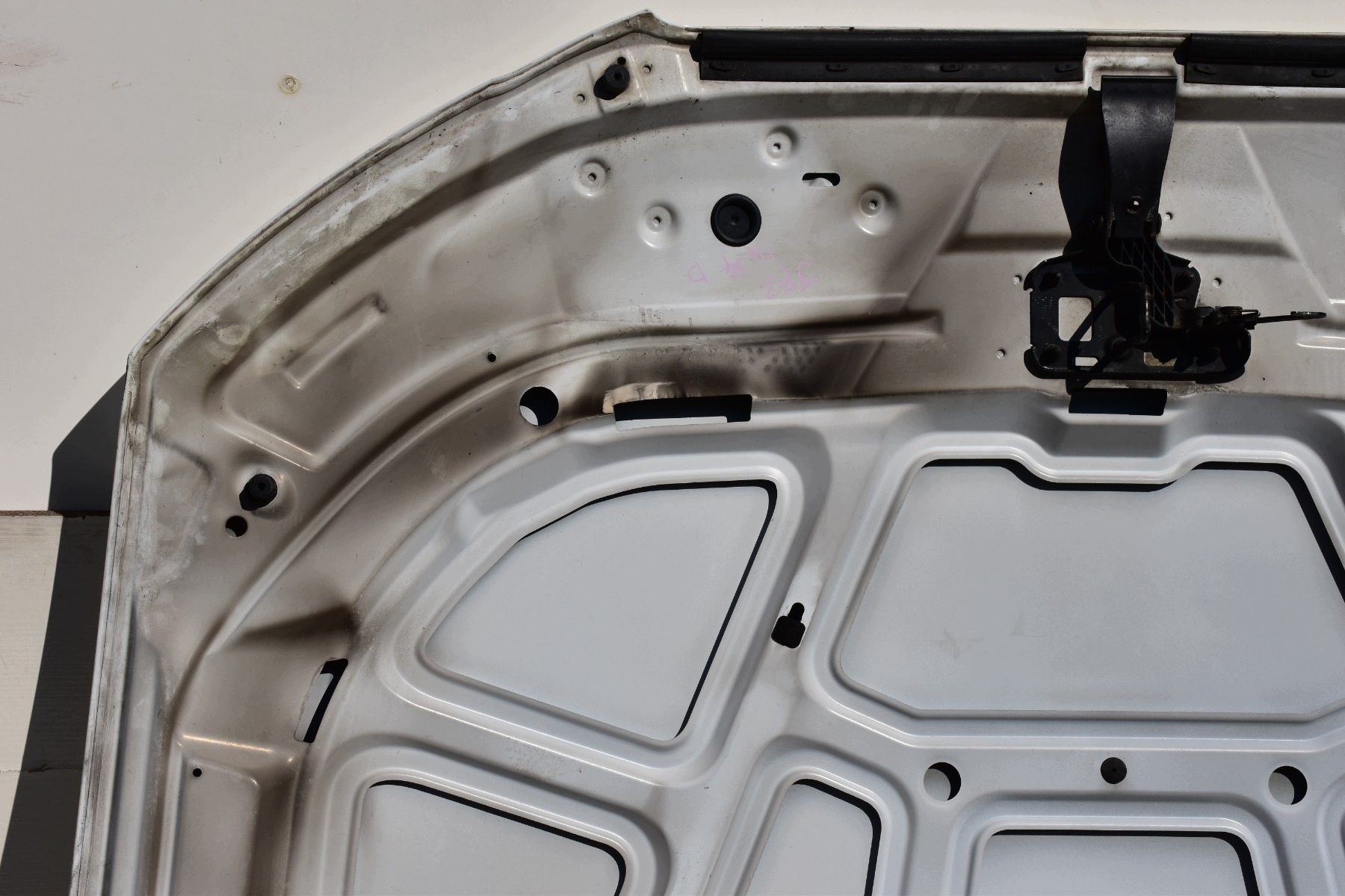 Capot AUDI A4 B8 Lift 2011-2015 Kod lakieru: LY9C
