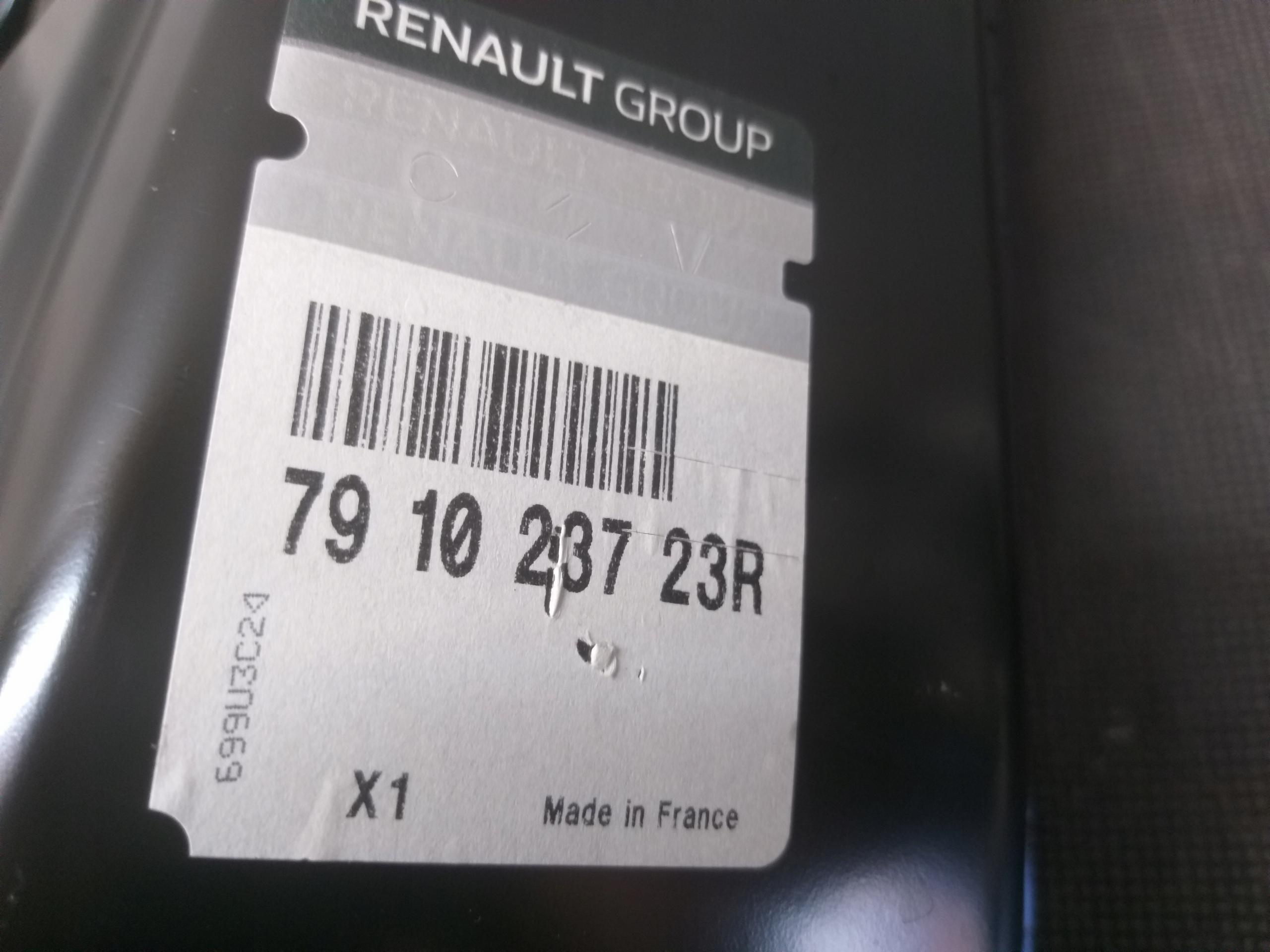 PAS TYŁ RENAULT ZOE LIFT 791023723R Producent części Renault OE