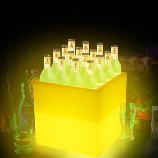 Štvorcový kvetináč Rgb záhradná párty v záhrade grlill Flower Cube