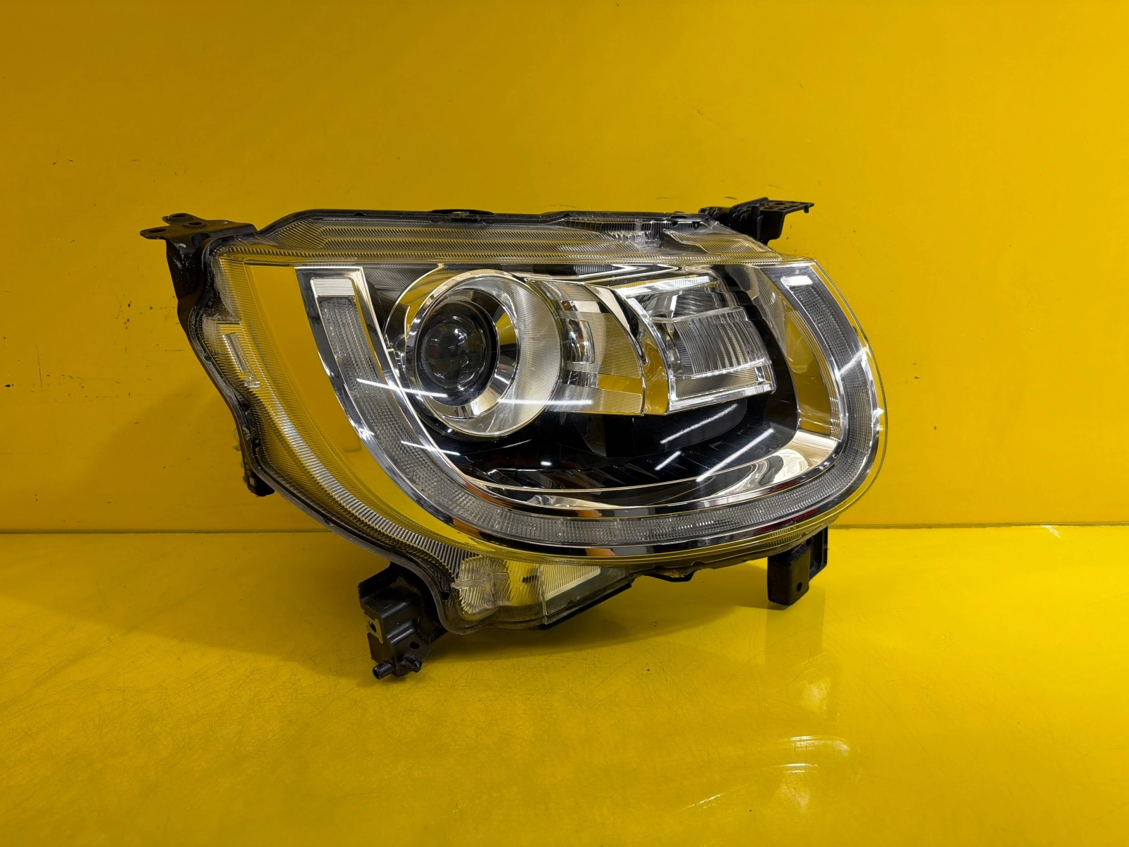 light front right Suzuki Ignis 2017- Full Led 100-59347