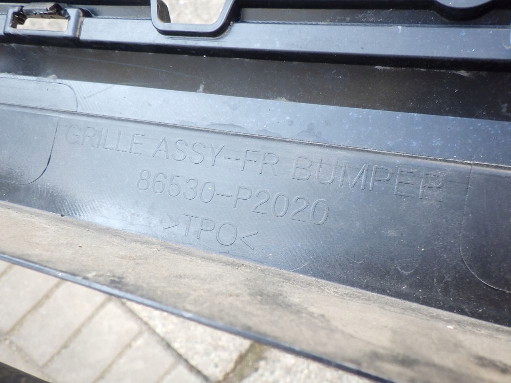 KIA SORENTO IV 4 20- grid of a bumper front