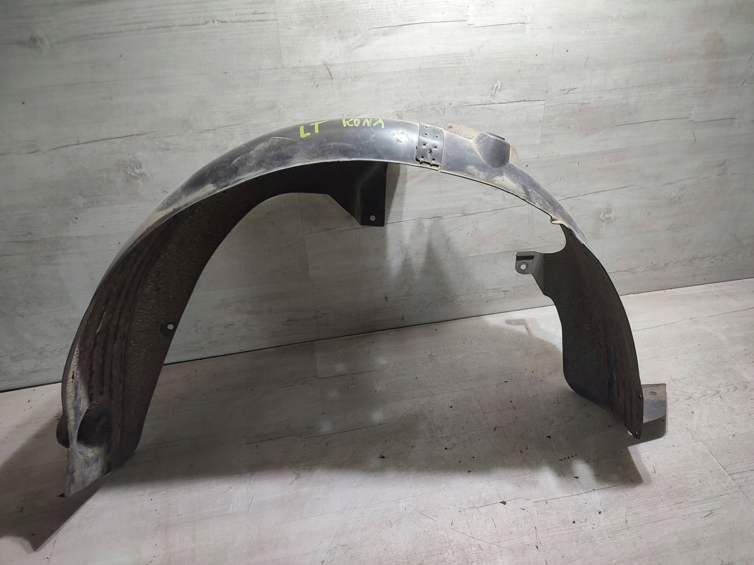 Hyundai Kona and 2018 mudguard left rear part