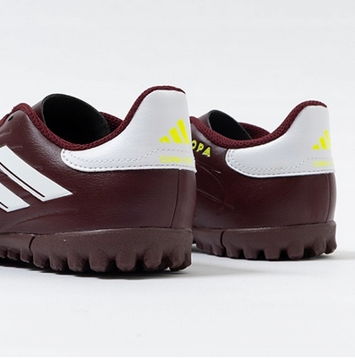 BUTY TURFY ADIDAS COPA PURE 2 CLUB IE7530 r. 34 Marka adidas