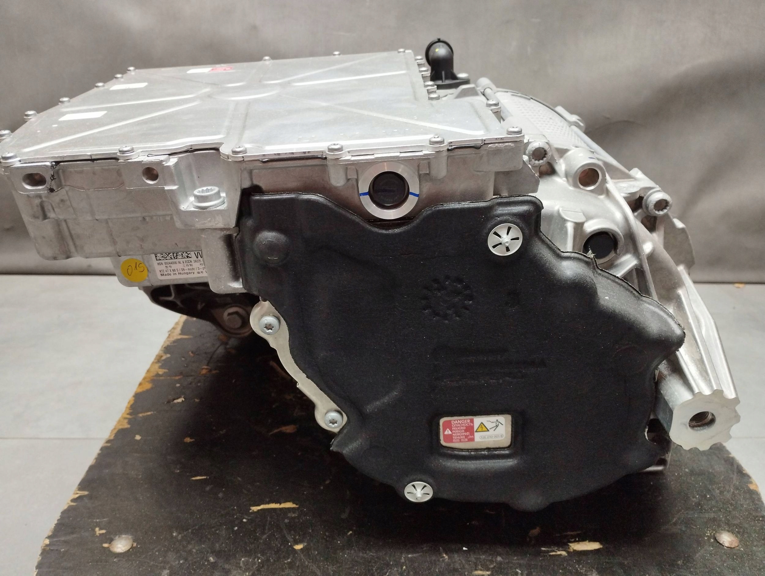 Audi Q4 e-tron engine electrical EBJ gearbox, UYX