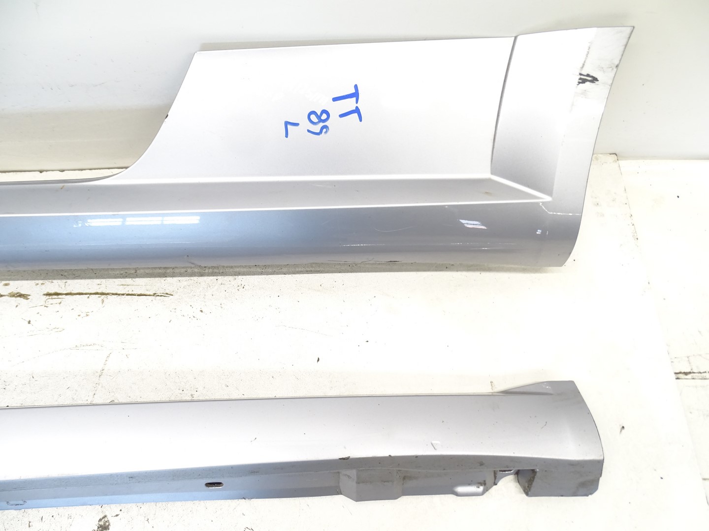 moulding cap threshold right AUDI TT 8S 14- 8S0853856B