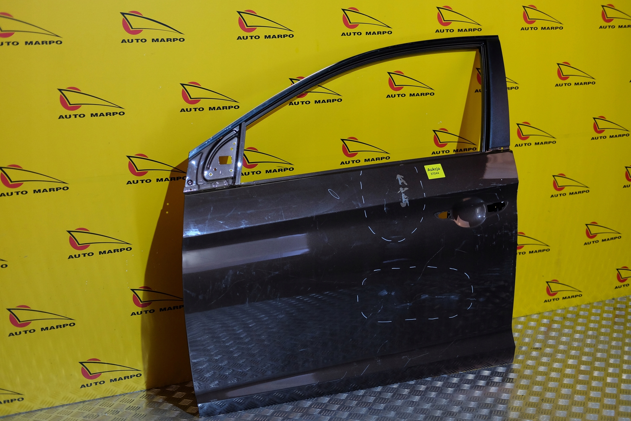 HYUNDAI SONATA 2015 16- DRZWI PRZÓD LEWE PRZEDNIE Typ samochodu Samochody osobowe